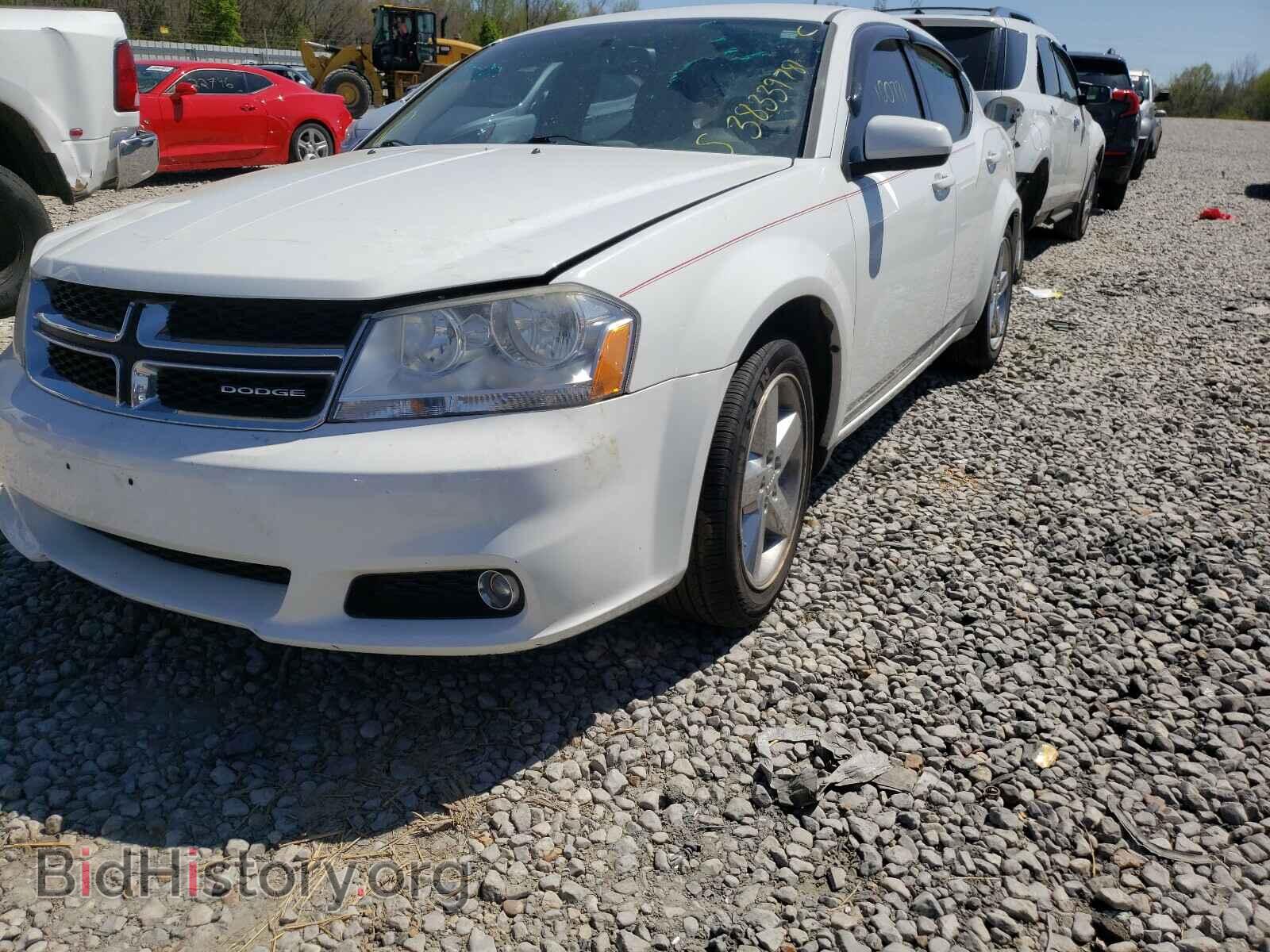 2011 DODGE AVENGER - VIN: 1B3BD2FB1BN587253 - Photo 2