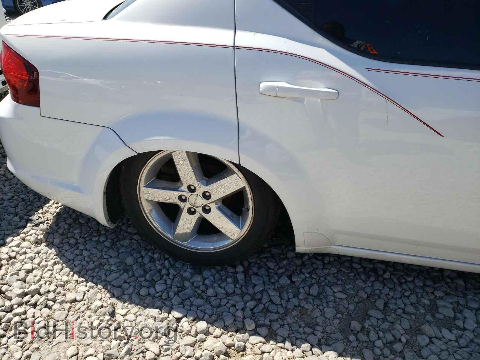 2011 DODGE AVENGER - VIN: 1B3BD2FB1BN587253 - Photo 9