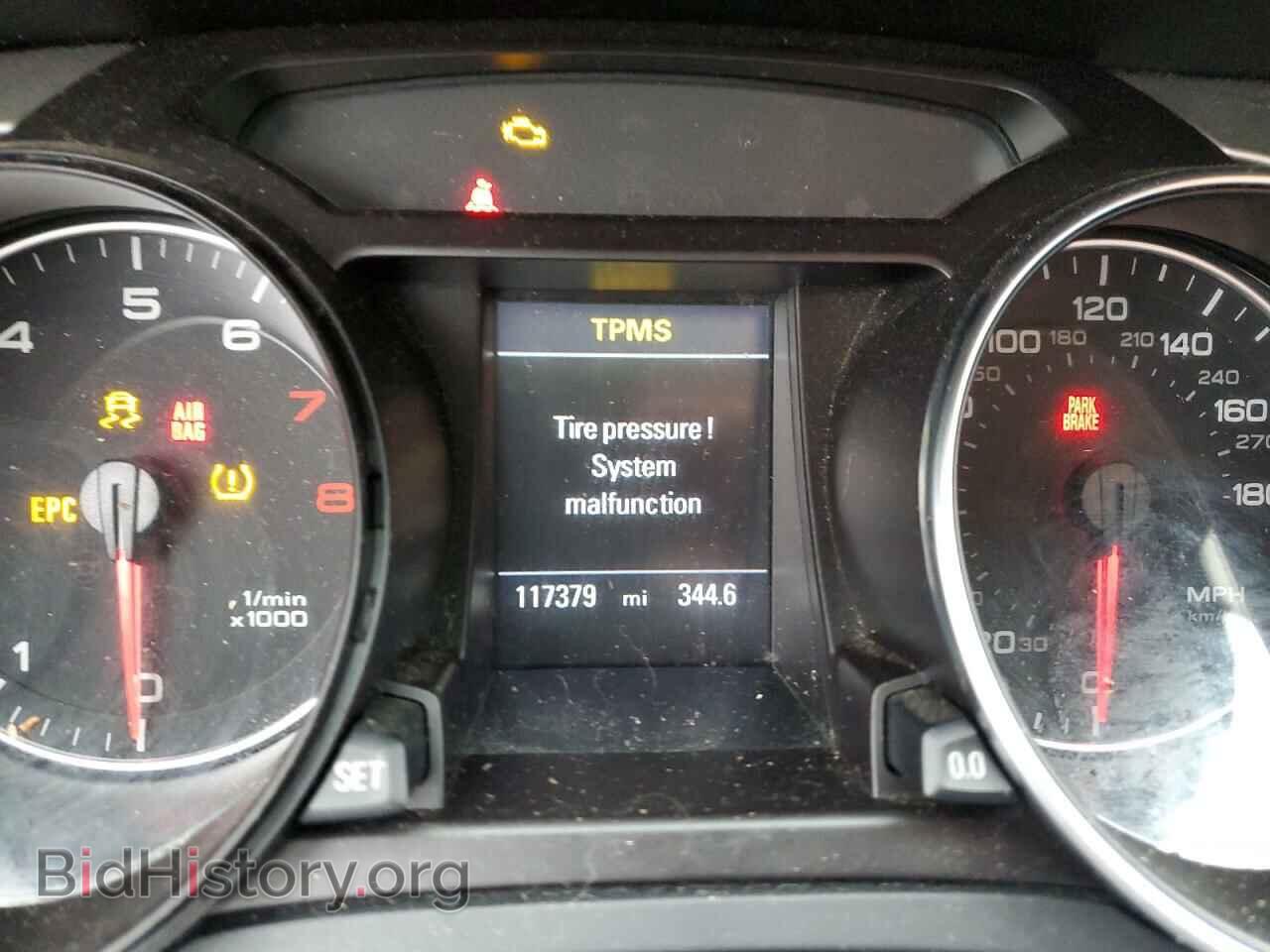 2010 AUDI A5 - VIN: WAURFAFR6AA074100 - Photo 9