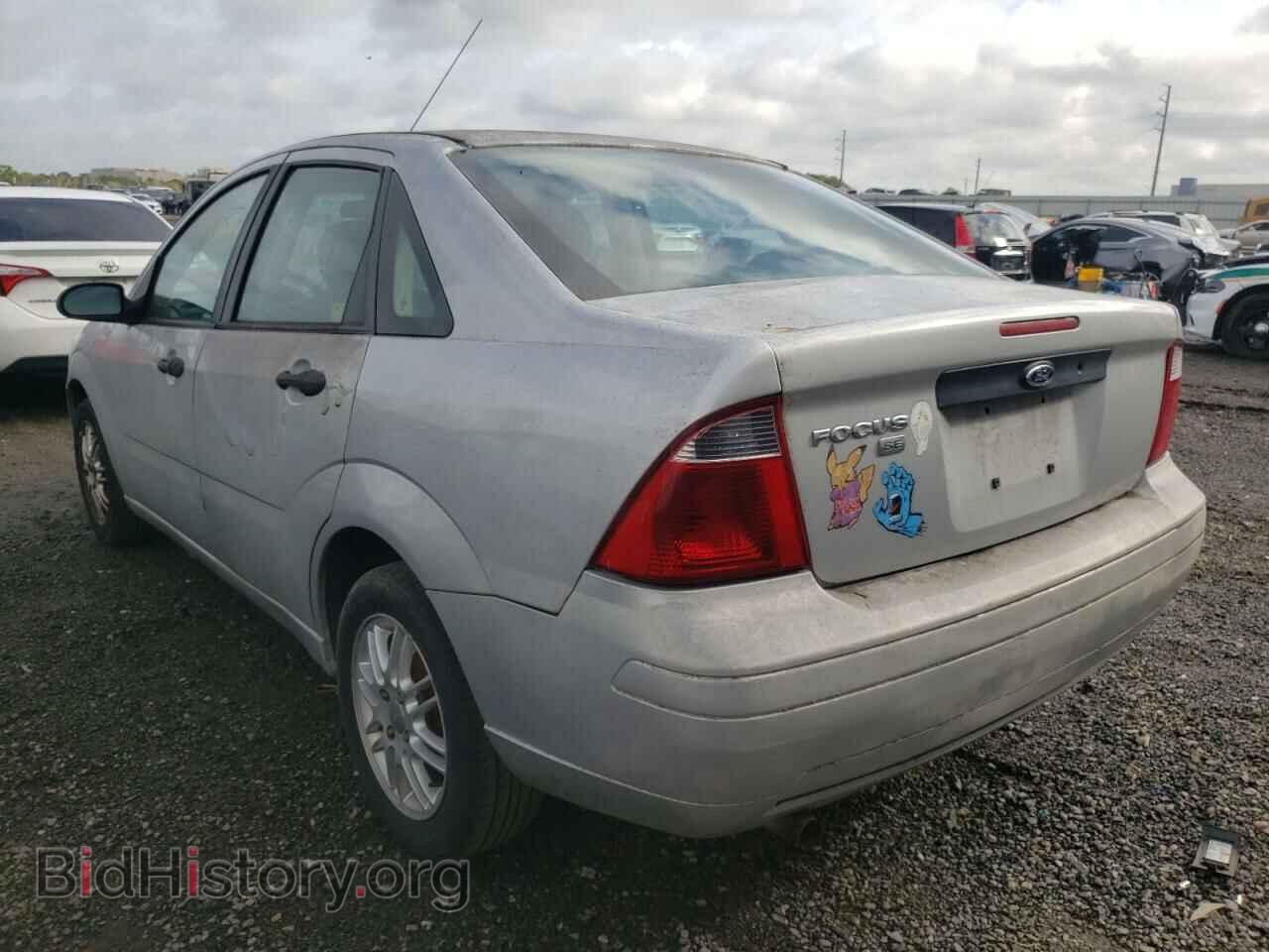 2007 FORD FOCUS - VIN: 1FAFP34N97W314627 - Фото 3