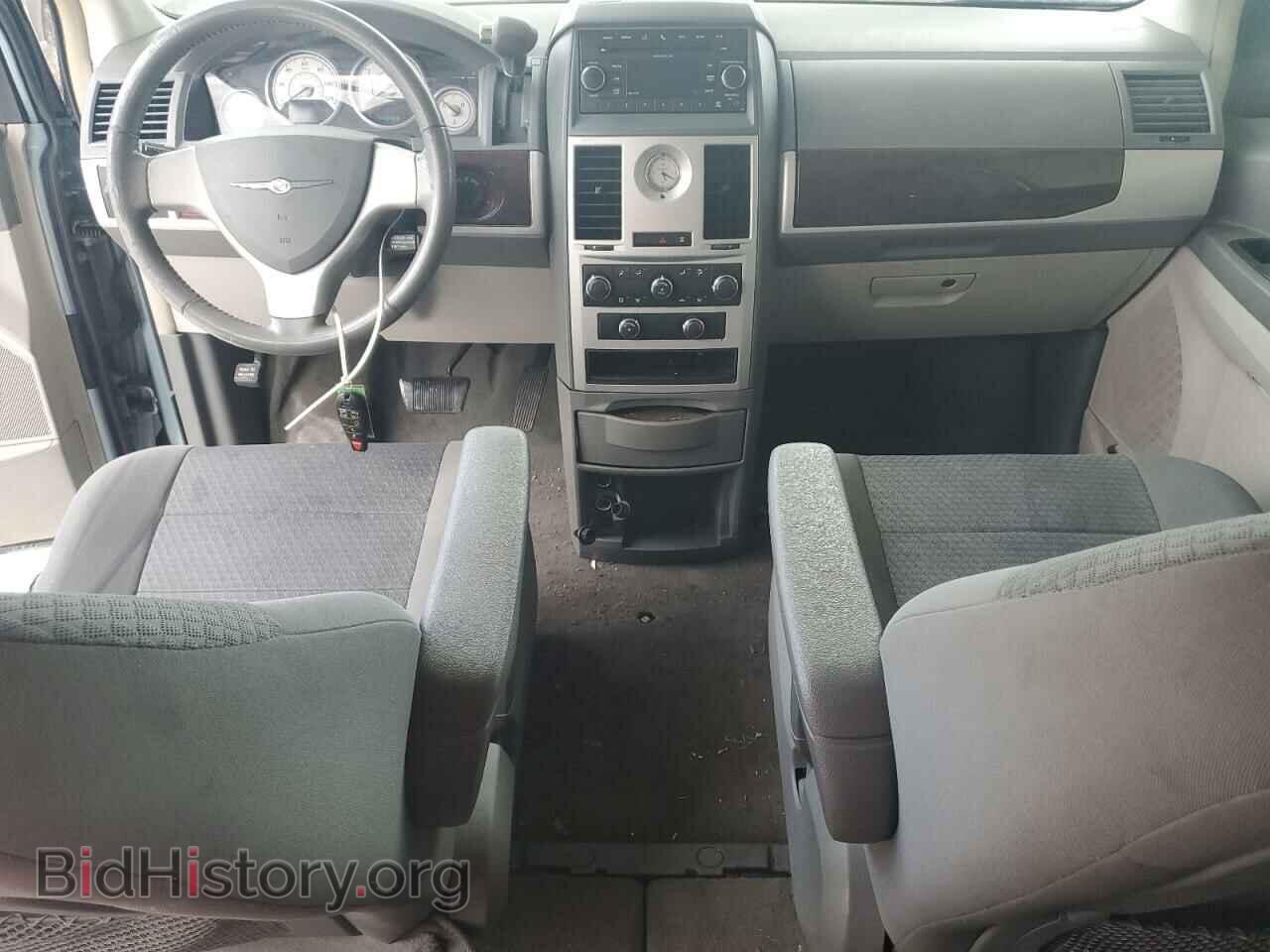 2010 CHRYSLER MINIVAN - VIN: 2A4RR5D17AR305008 - Фото 8