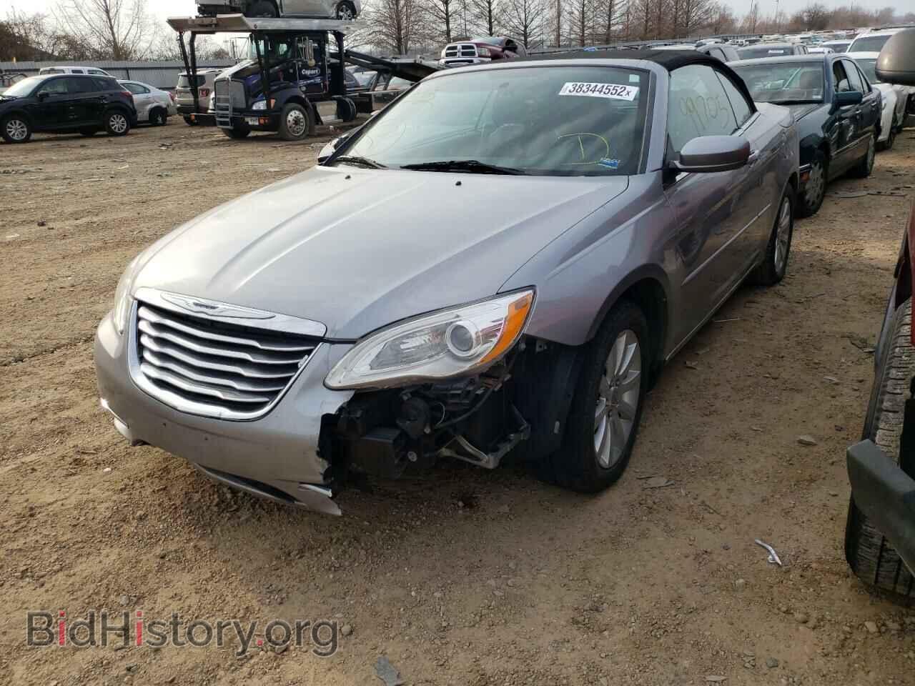 2013 CHRYSLER 200 - VIN: 1C3BCBEG7DN659479 - Фото 2
