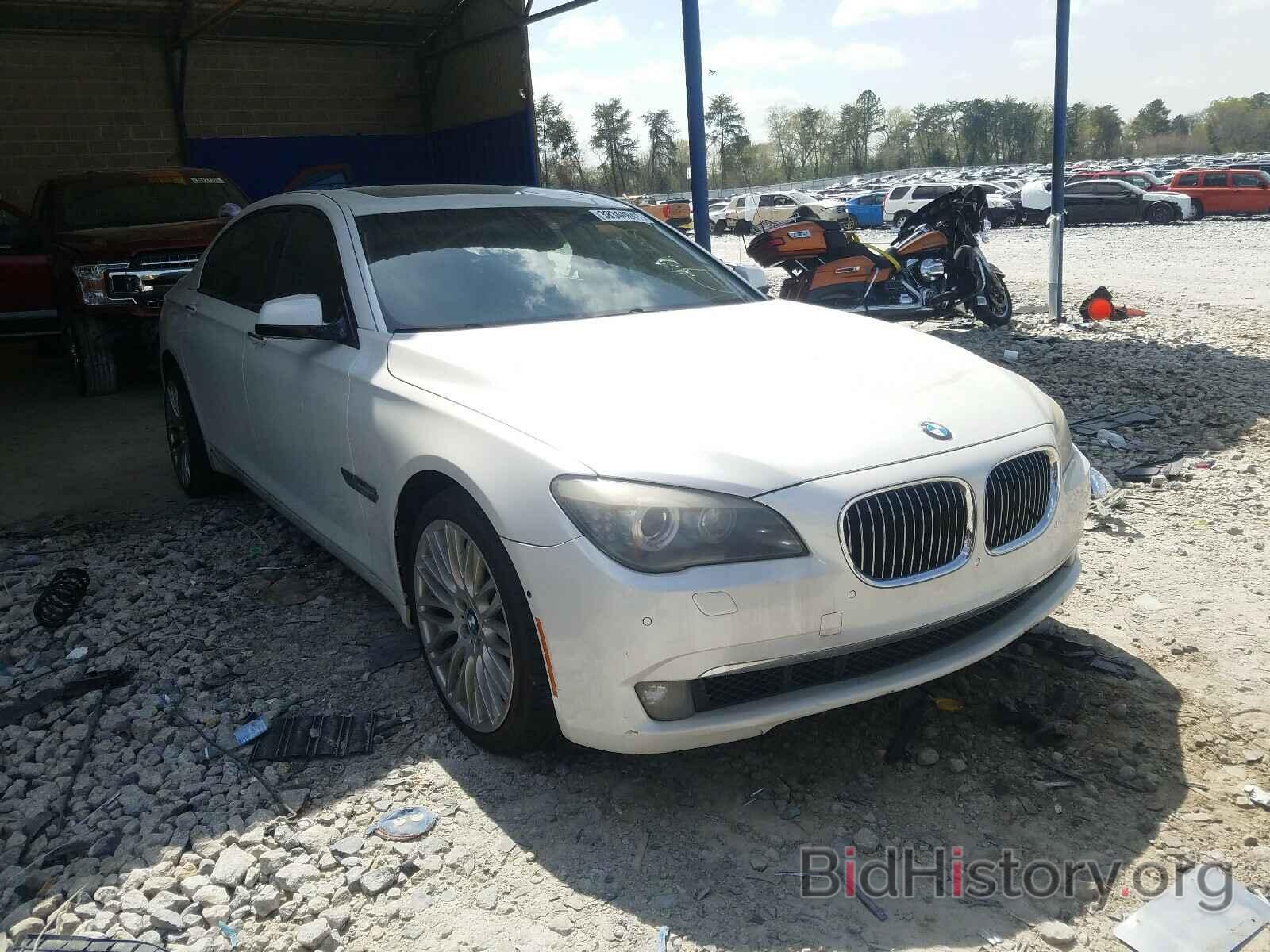 Photo WBAKB83539CY61819 - BMW 7 SERIES 2009