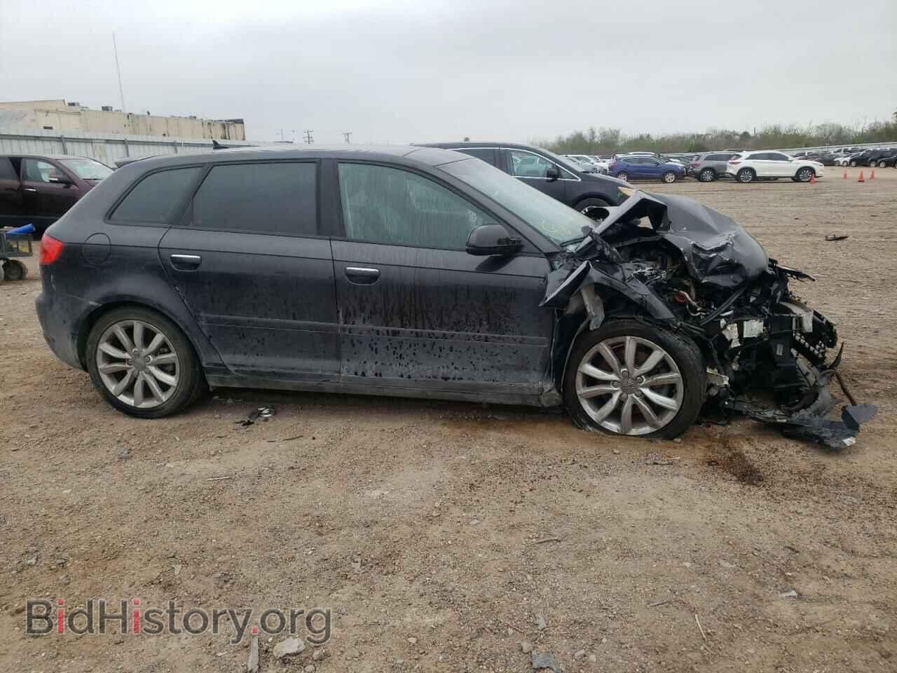 2011 AUDI A3 - VIN: WAUBEAFM9BA024379 - Photo 9