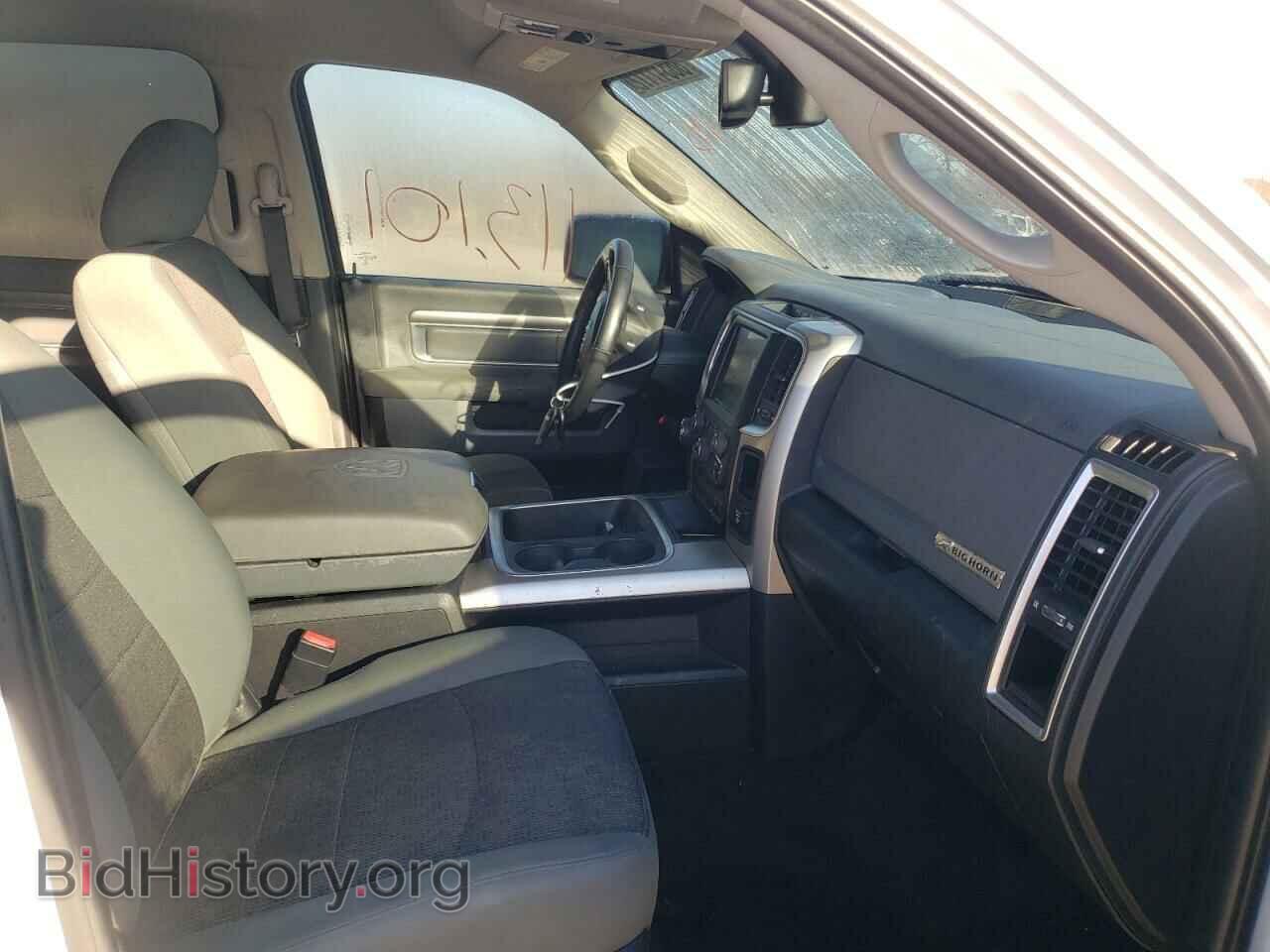 2016 RAM 1500 - VIN: 3C6RR7LT1GG175088 - Фото 5
