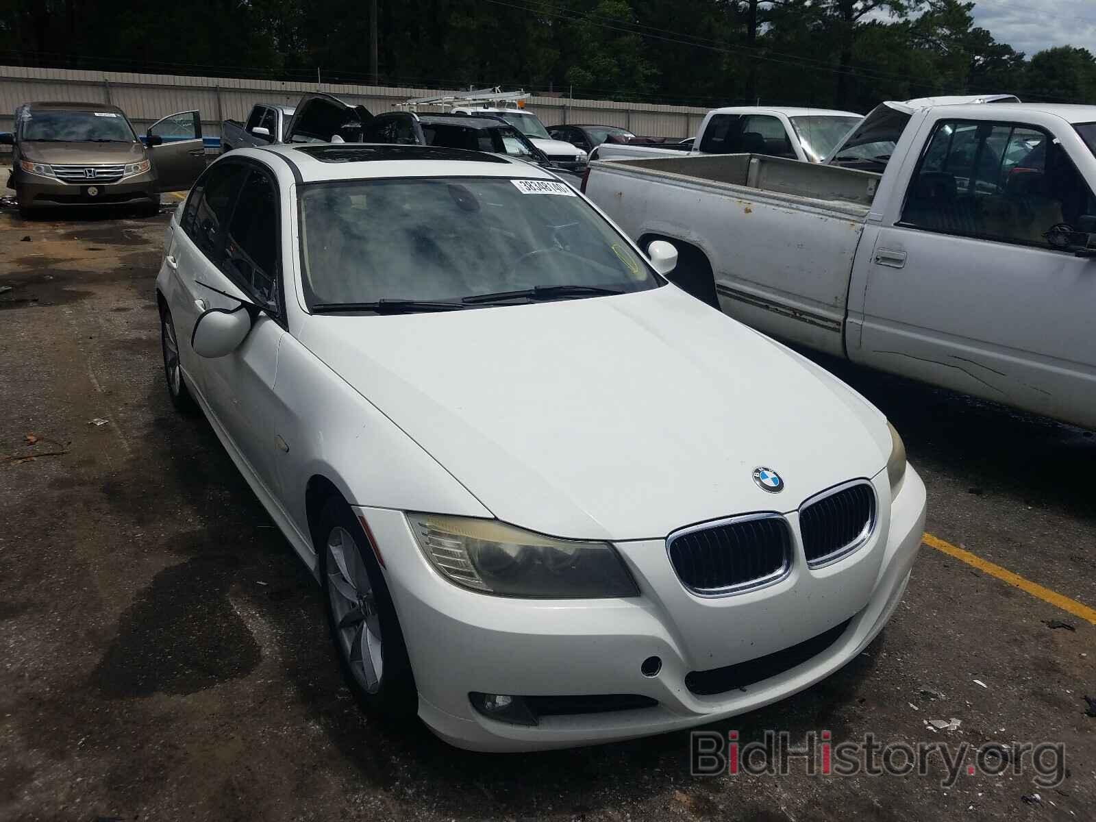 Photo WBAPH7C57AA800035 - BMW 3 SERIES 2010