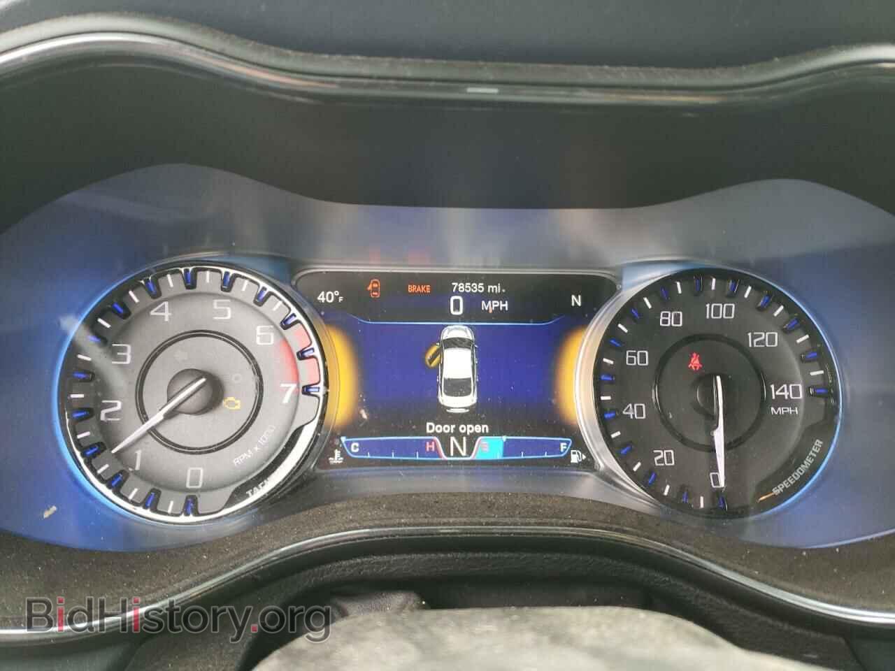 2016 CHRYSLER 200 - VIN: 1C3CCCBB8GN130470 - Фото 9