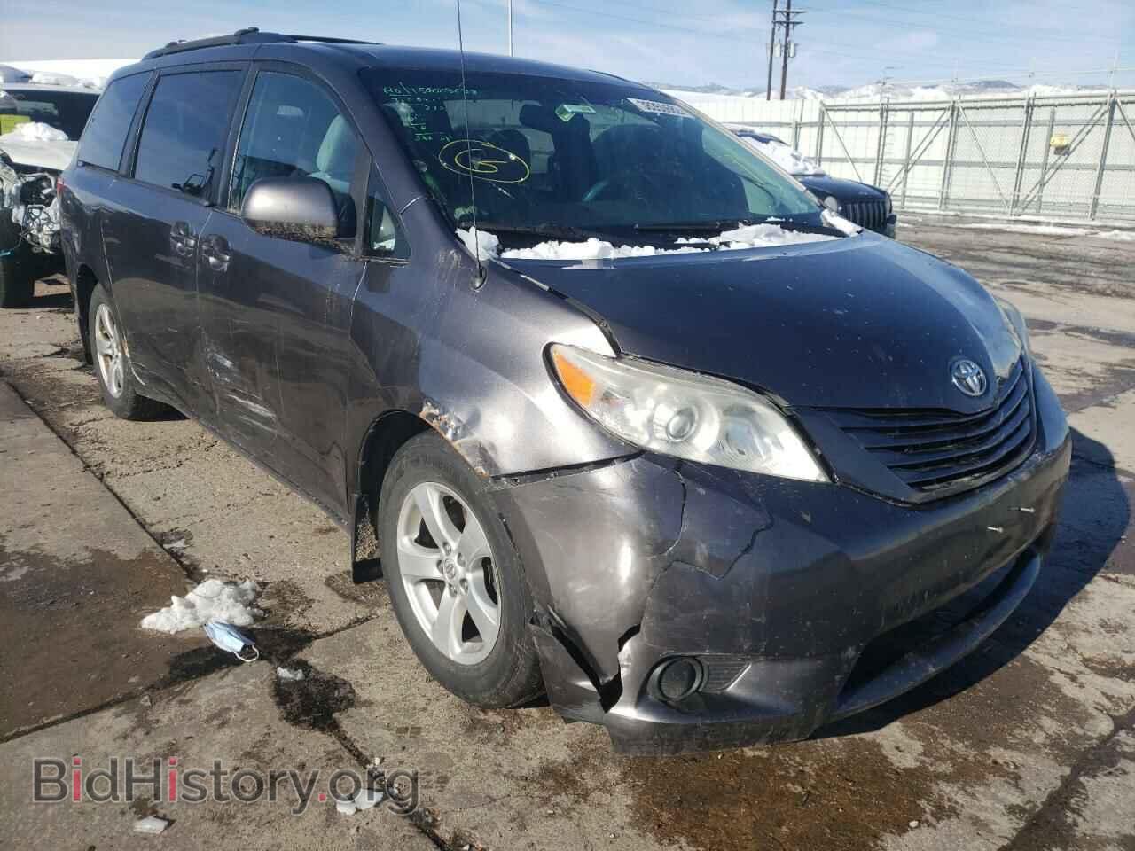 Фотография 5TDKK3DC3CS201496 - TOYOTA SIENNA 2012