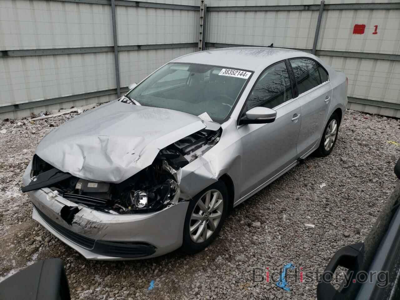 Photo 3VWD17AJ2EM224743 - VOLKSWAGEN JETTA 2014