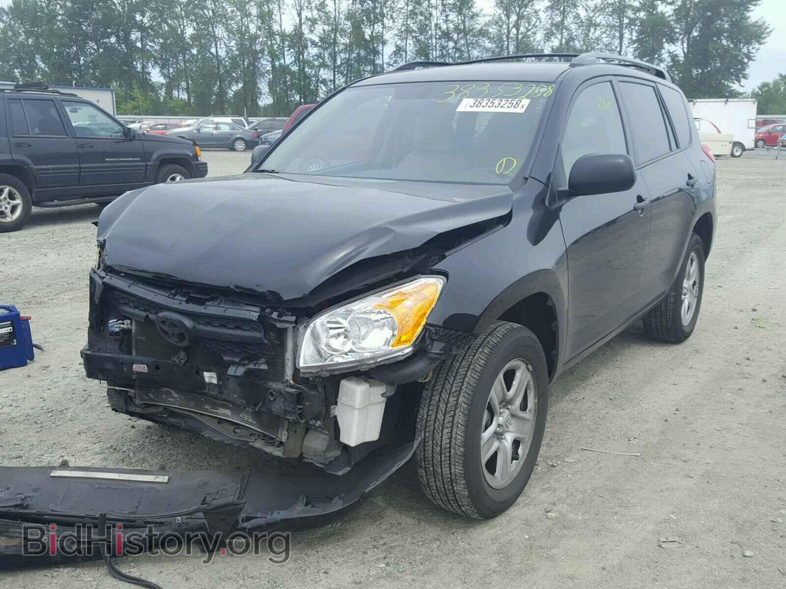 2011 TOYOTA RAV4 - VIN: 2T3BF4DV4BW151152 - Фото 2