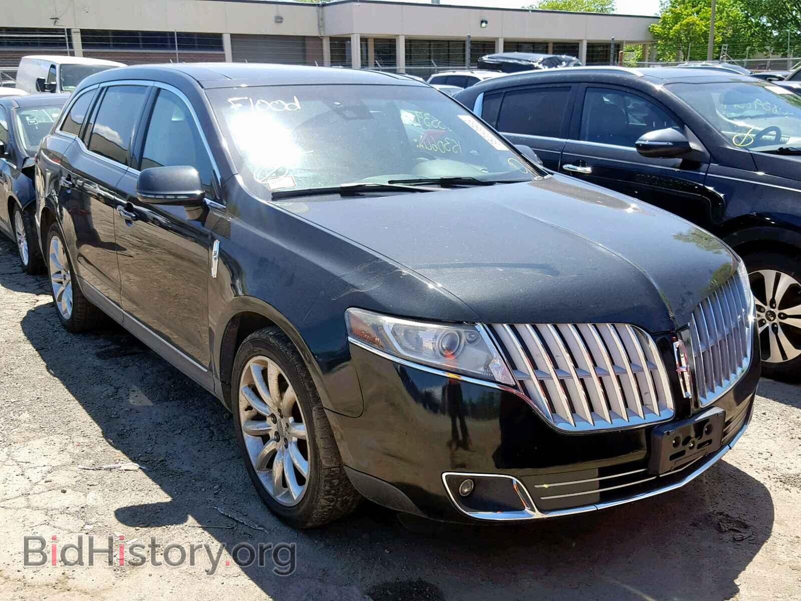 Photo 2LMHJ5AR7ABJ08951 - LINCOLN MKT 2010
