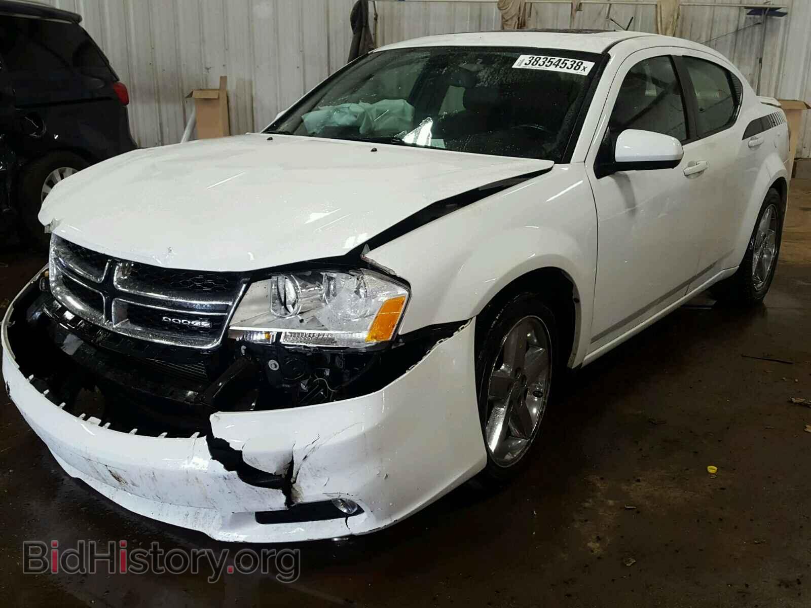 2011 DODGE AVENGER - VIN: 1B3BD2FGXBN578143 - Фото 2