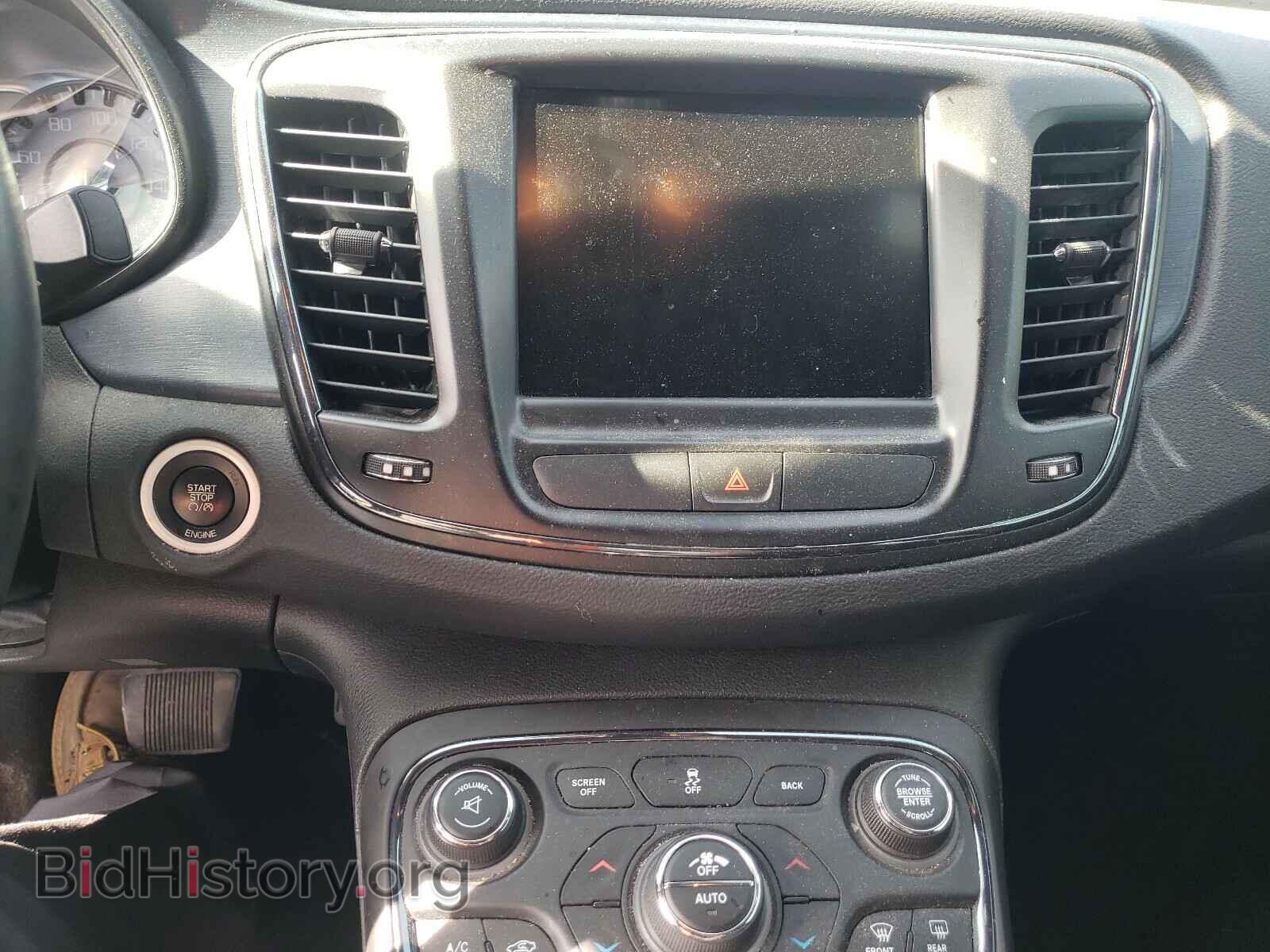 2016 CHRYSLER 200 - VIN: 1C3CCCDG5GN110430 - Фото 9