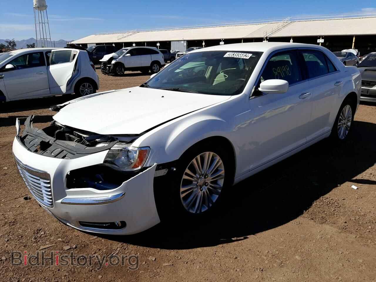 2014 CHRYSLER 300 - VIN: 2C3CCARG5EH139039 - Фото 2