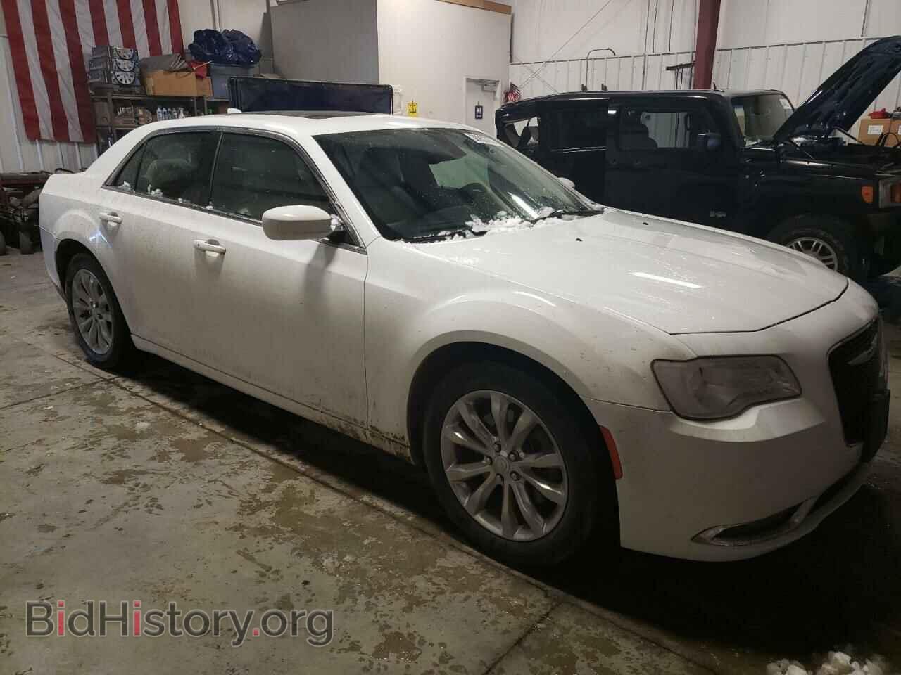 2017 CHRYSLER 300 - VIN: 2C3CCARG9HH648488 - Фото 4