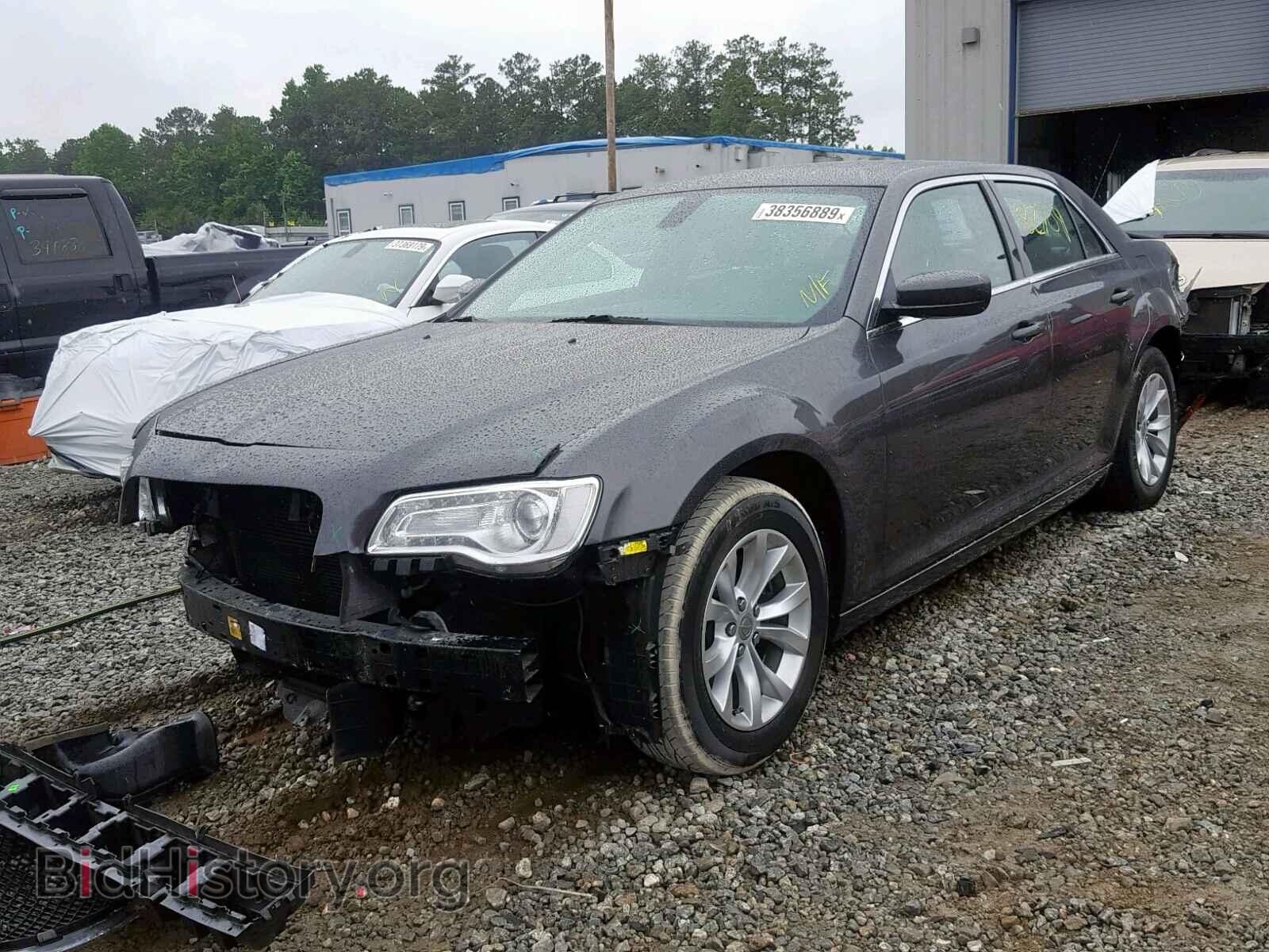 2016 CHRYSLER 300 - VIN: 2C3CCAAG9GH161110 - Фото 2