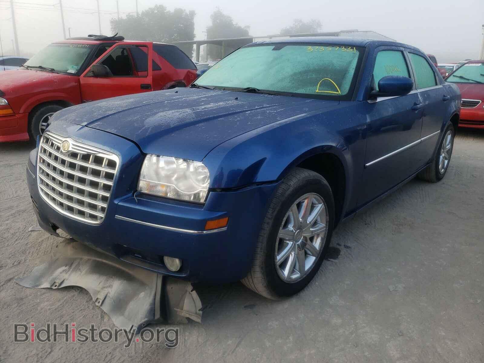 2009 CHRYSLER 300 - VIN: 2C3LA53VX9H516071 - Фото 2