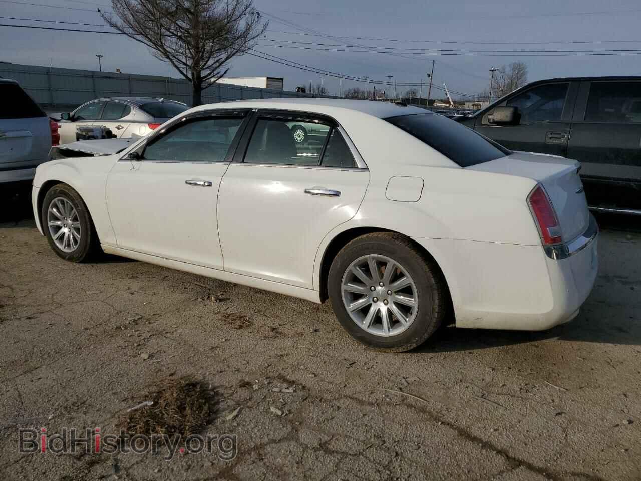 2012 CHRYSLER 300 - VIN: 2C3CCACG3CH250632 - Фото 2