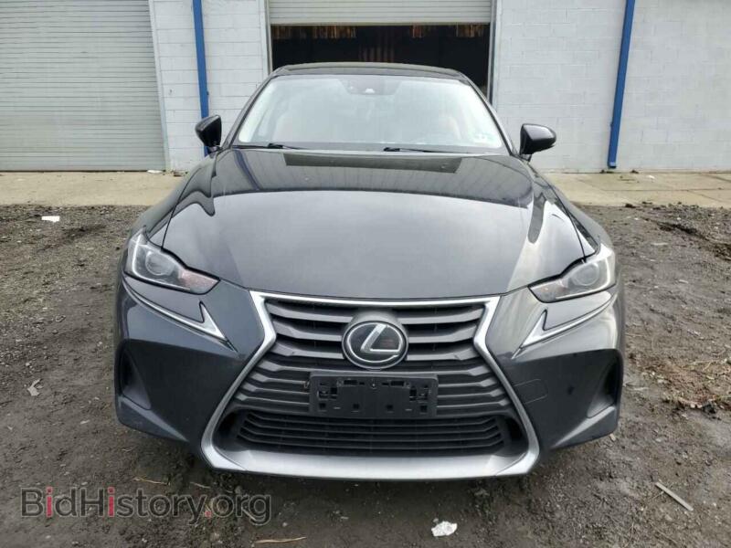 2018 Lexus IS (VIN JTHC81D29J5030642) — photo 5 of 12