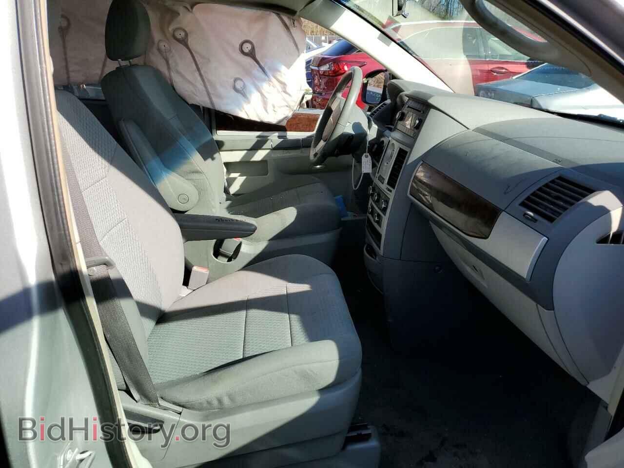 2009 CHRYSLER MINIVAN - VIN: 2A8HR54199R674636 - Фото 7