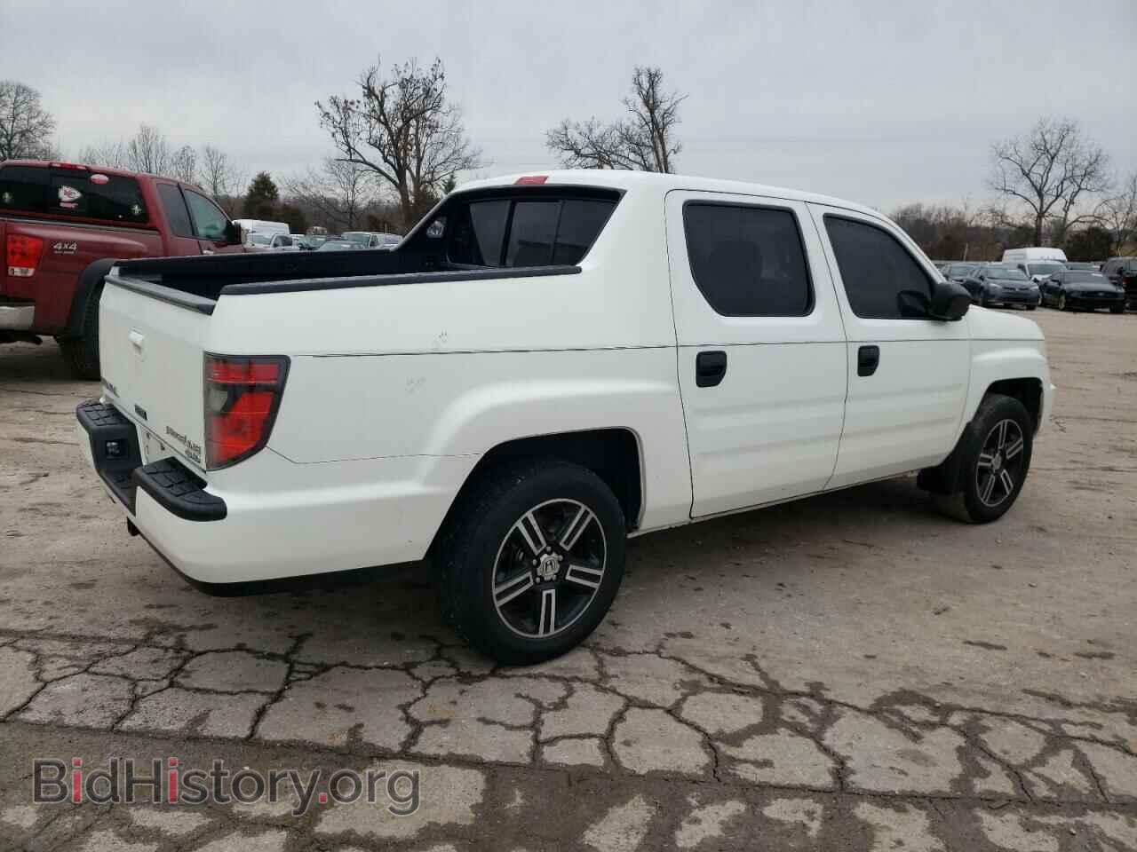 2013 HONDA RIDGELINE - VIN: 5FPYK1F73DB009751 - Фото 3