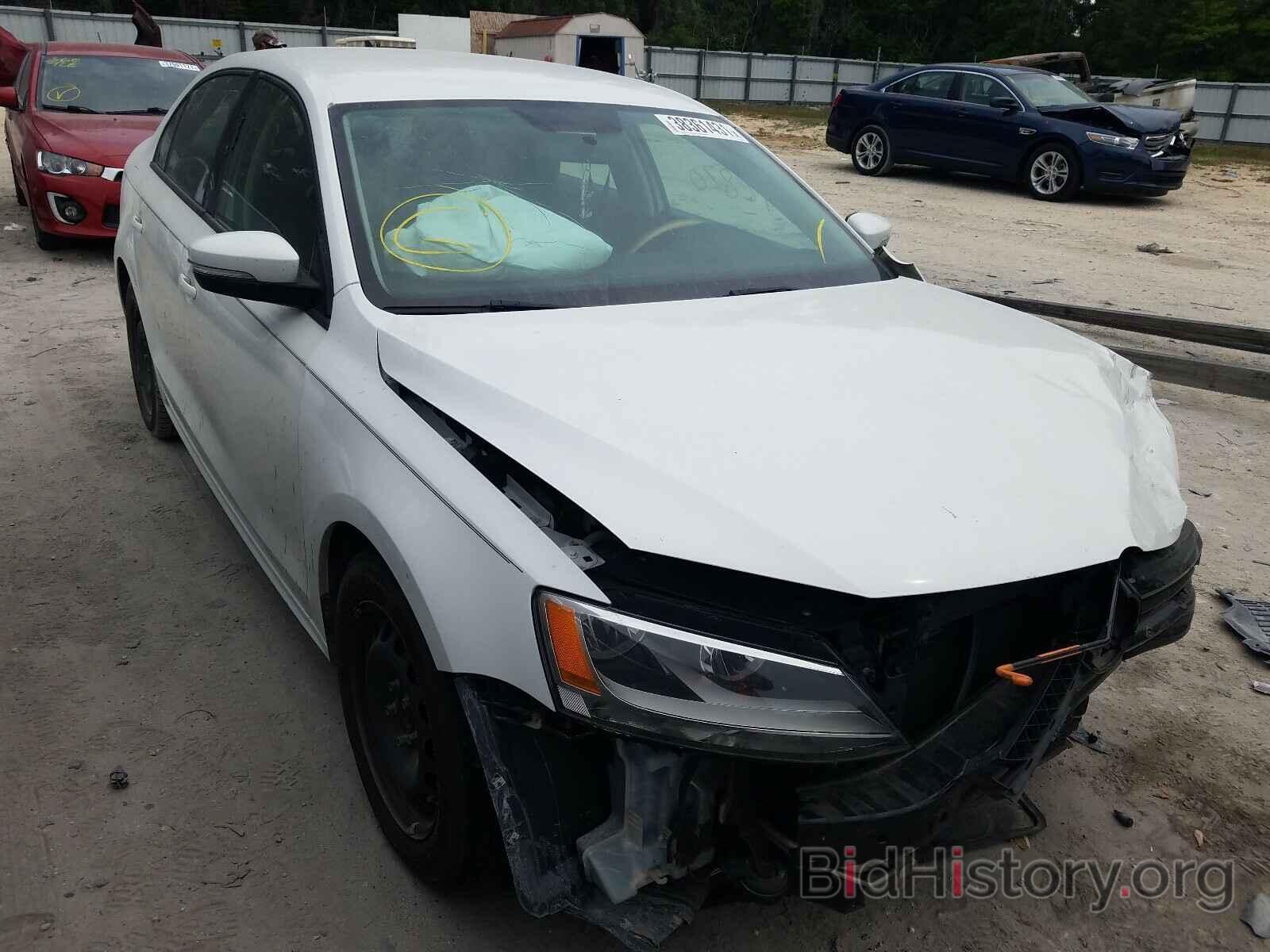 Photo 3VWD17AJ3EM284093 - VOLKSWAGEN JETTA 2014