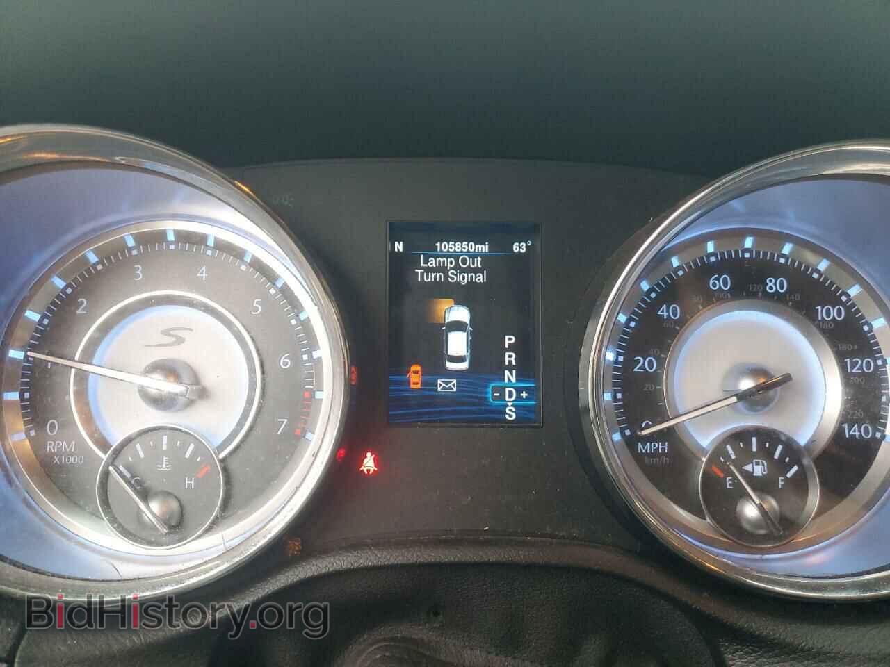 2014 CHRYSLER 300 - VIN: 2C3CCAGG3EH309787 - Фото 9
