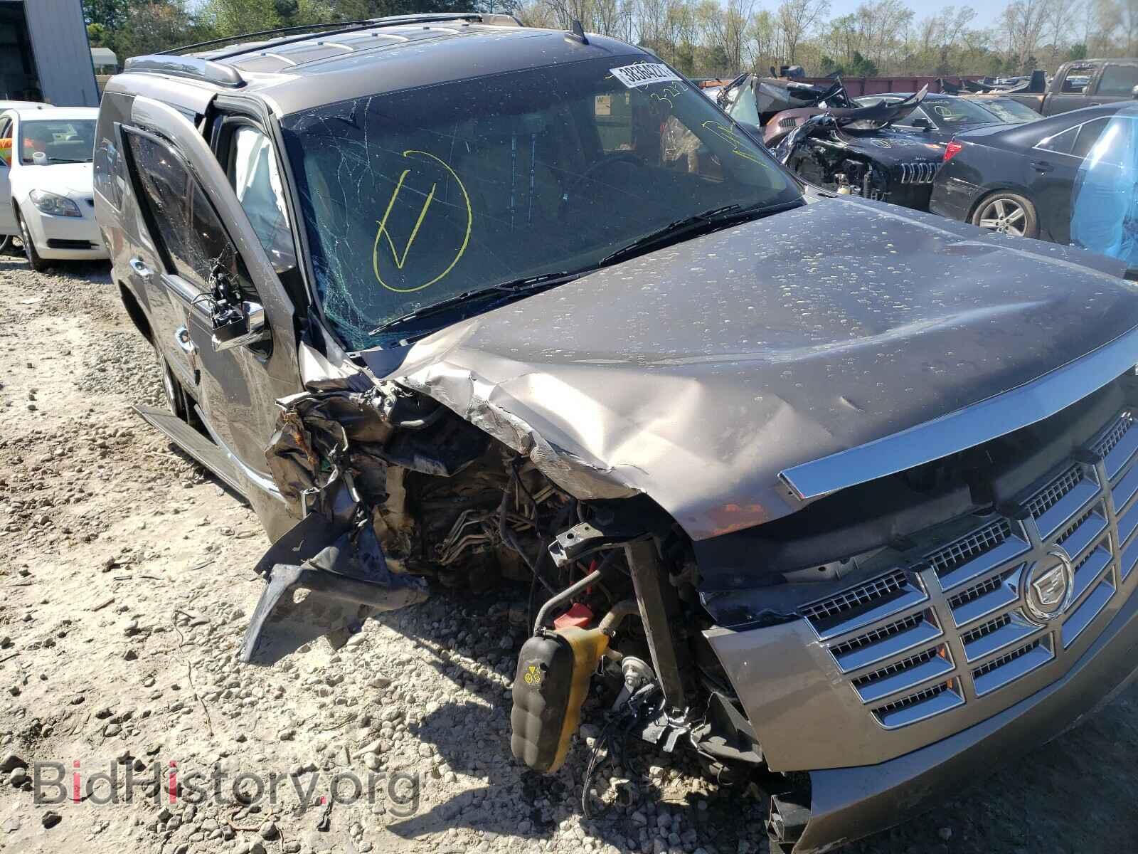 2011 CADILLAC ESCALADE - VIN: 1GYS3CEF2BR207559 - Фото 9