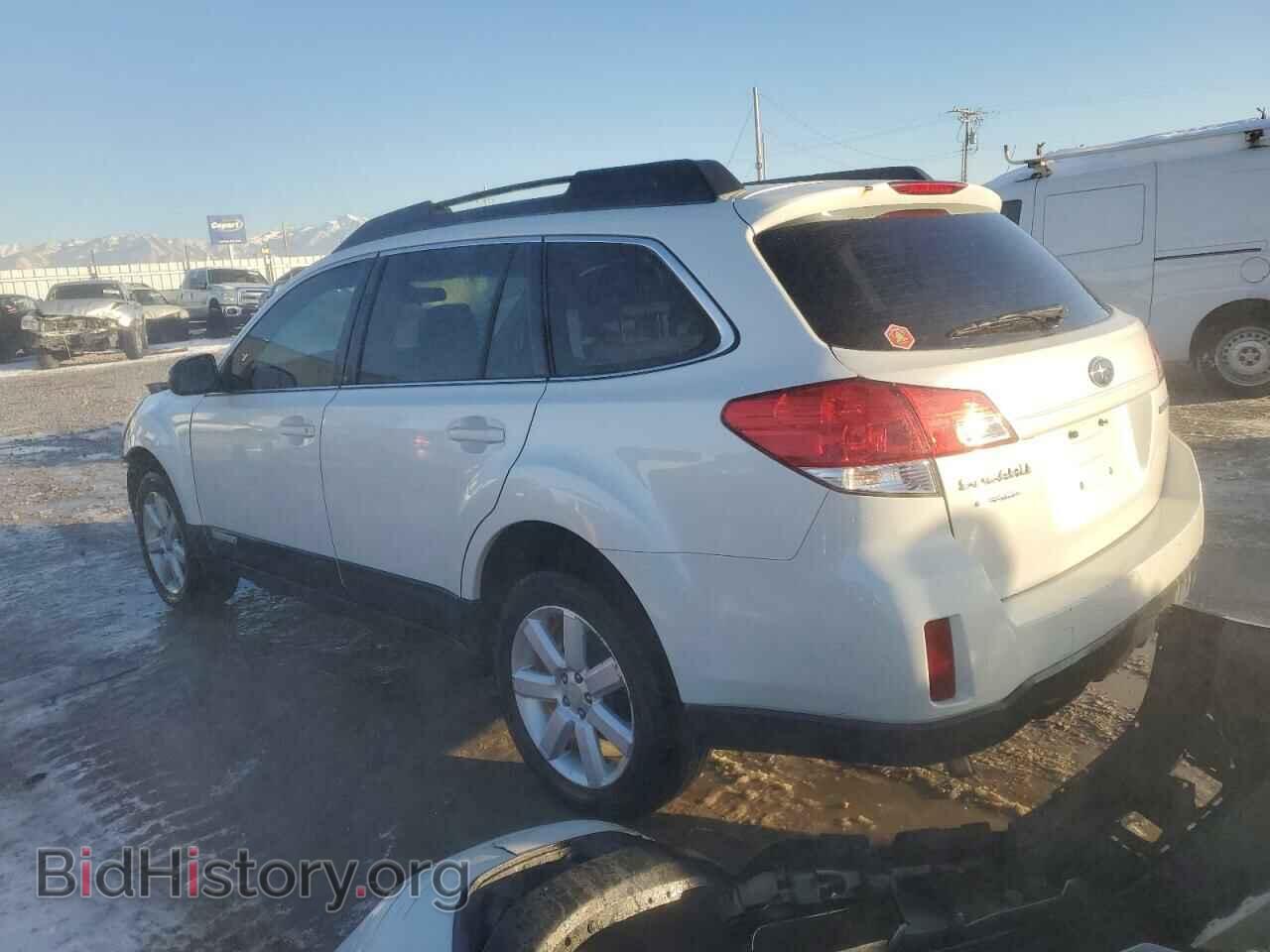 2011 SUBARU OUTBACK - VIN: 4S4BRCAC3B3378061 - Фото 2