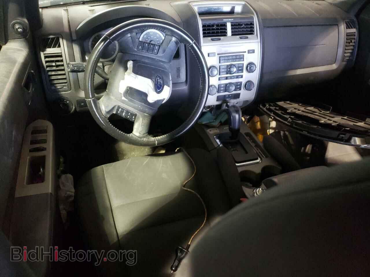 2011 FORD ESCAPE - VIN: 1FMCU0D70BKC01702 - Фото 8