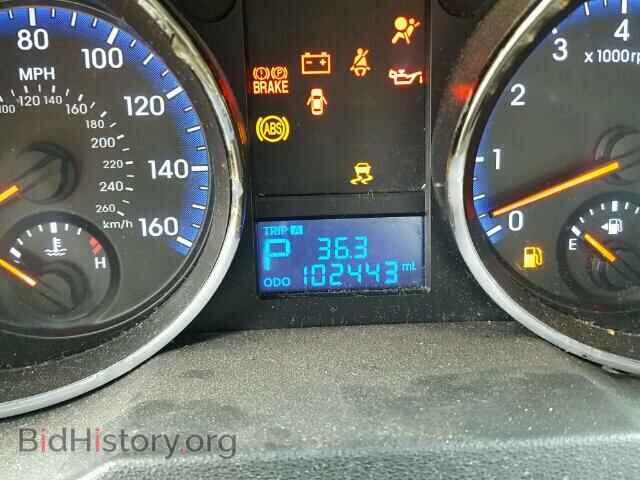 2011 Hyundai GENESIS (VIN KMHHT6KD9BU063134) — photo 8 of 10