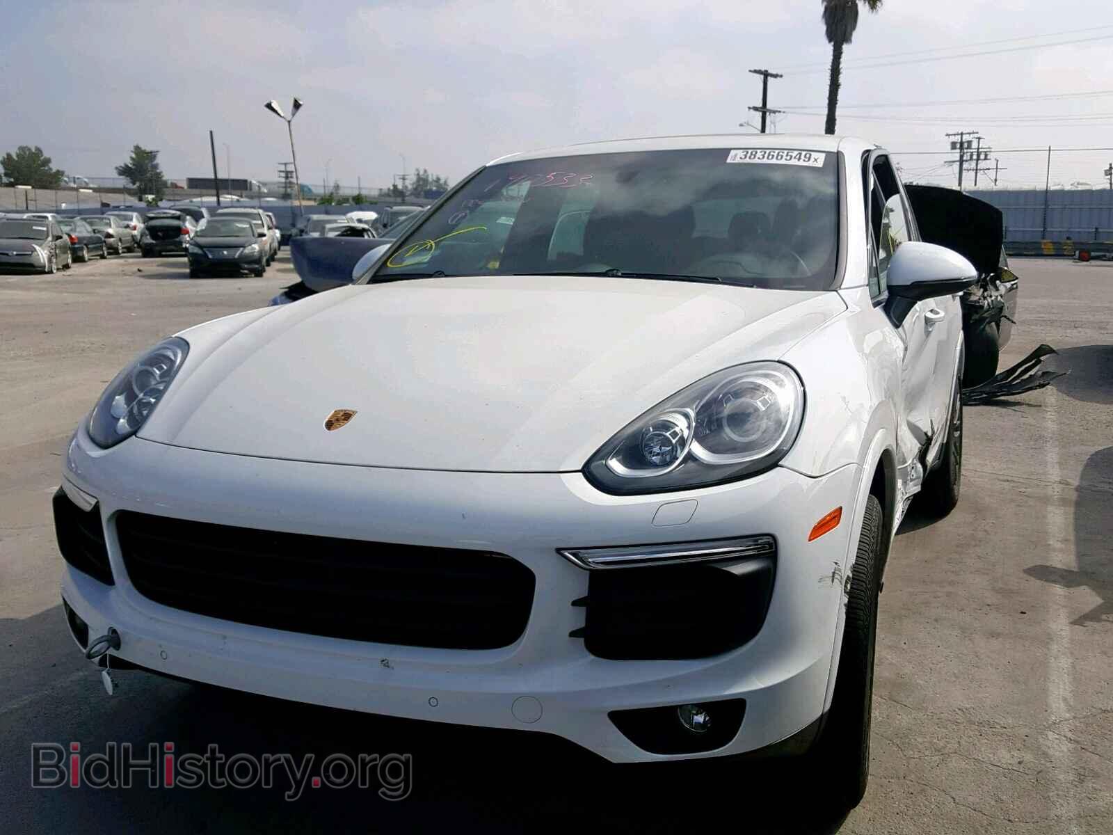 2018 PORSCHE CAYENNE - VIN: WP1AA2A21JKA05709 - Фото 2