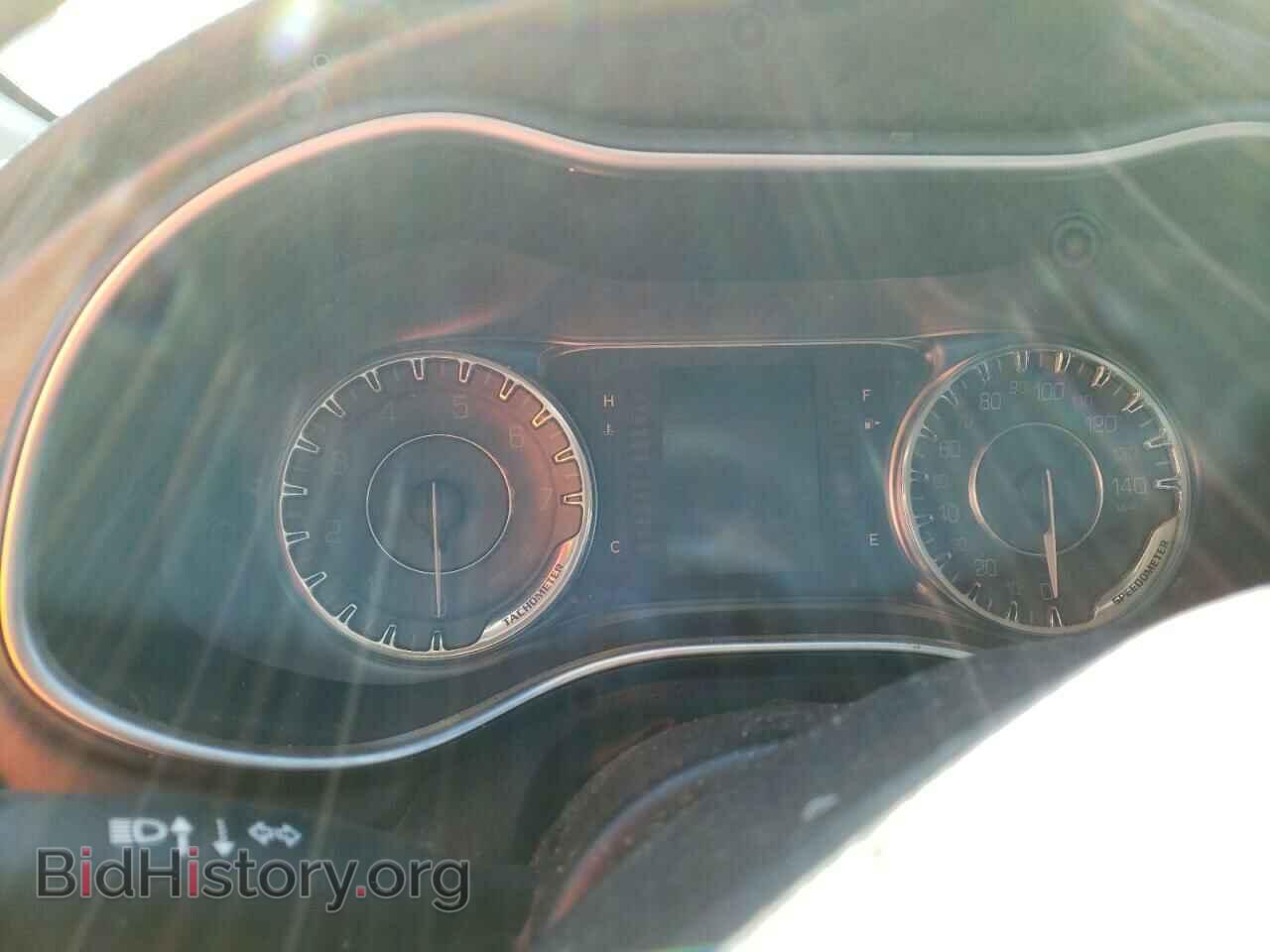 2016 CHRYSLER 200 - VIN: 1C3CCCAB4GN116244 - Фото 9