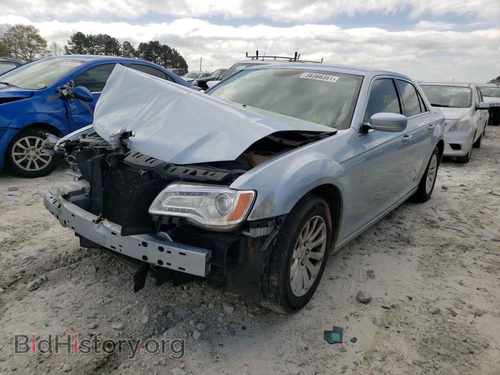 2013 CHRYSLER 300 - VIN: 2C3CCAAG0DH630614 - Фото 2