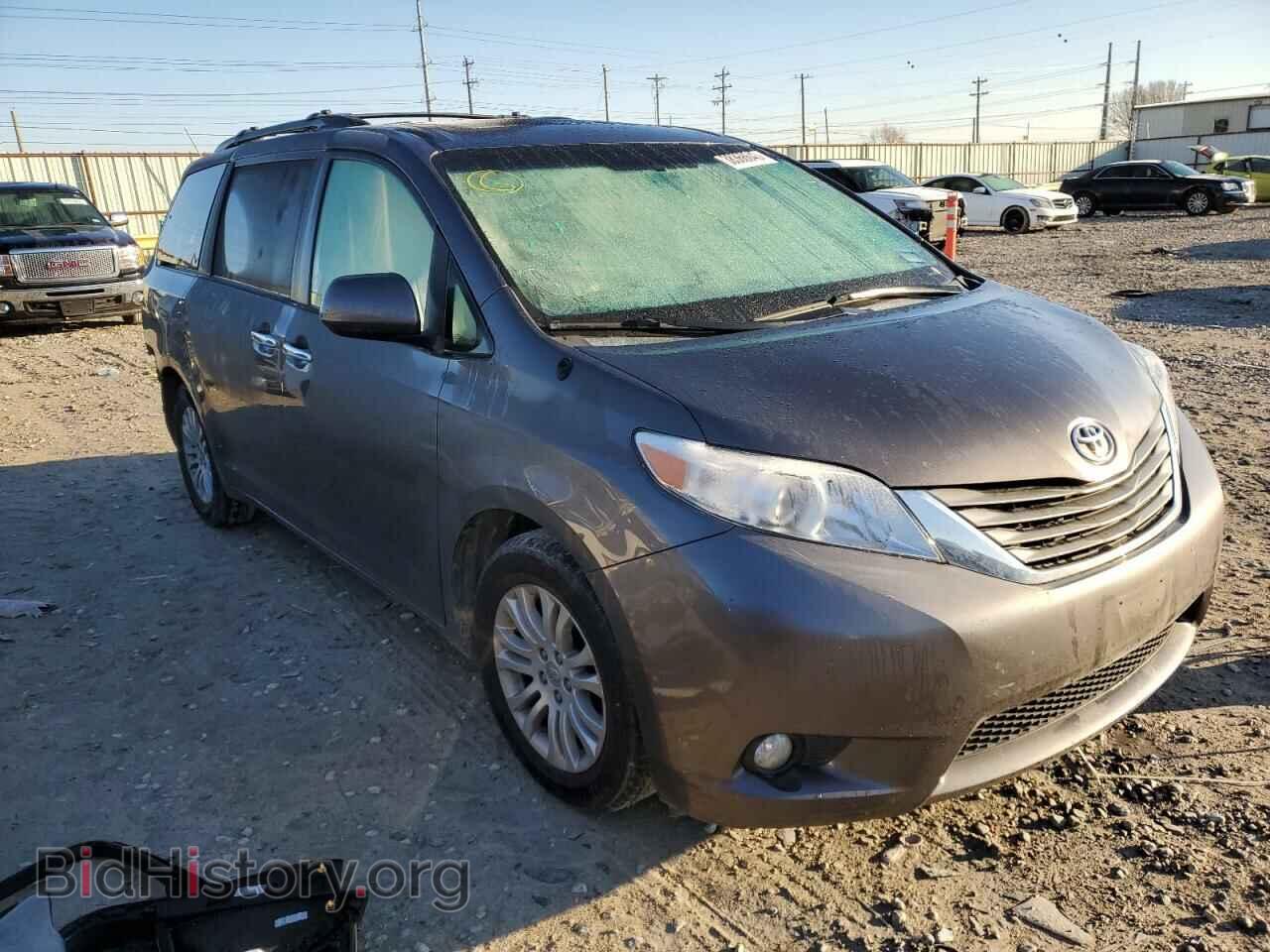 2014 TOYOTA SIENNA - VIN: 5TDYK3DCXES482001 - Фото 4