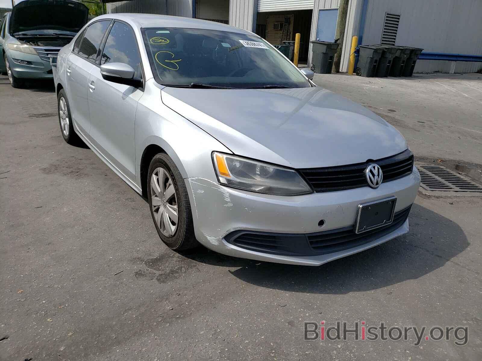 Photo 3VWDX7AJXBM323742 - VOLKSWAGEN JETTA 2011