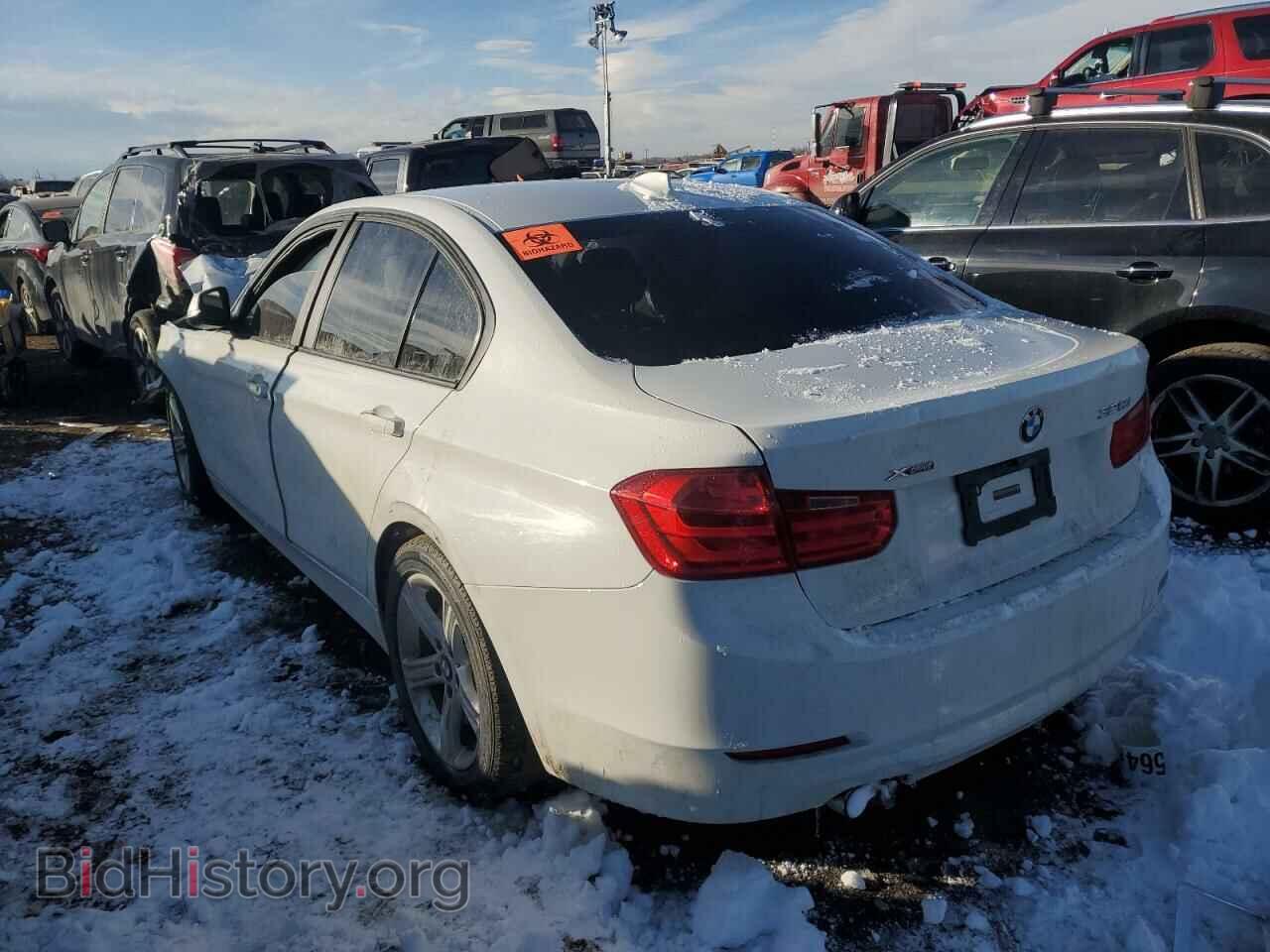2013 BMW 3 SERIES - VIN: WBA3B5G50DNS01005 - Фото 2