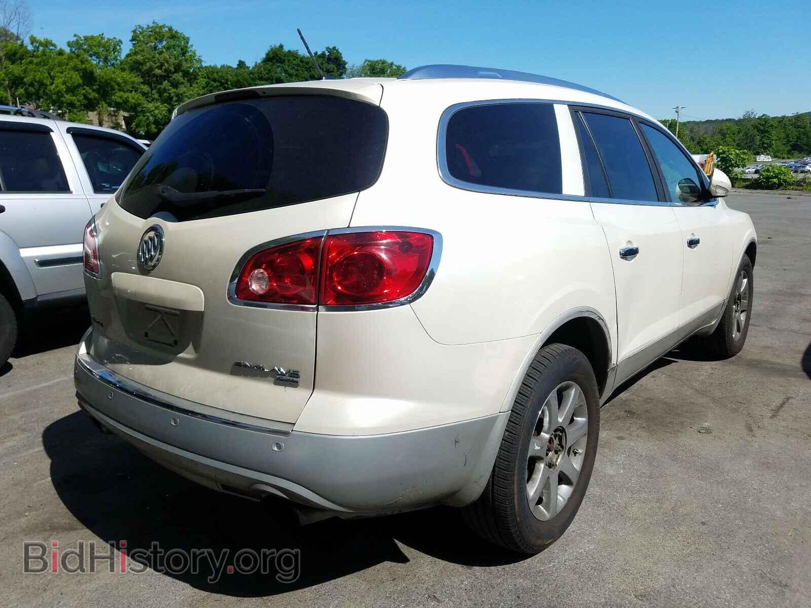 2008 BUICK ENCLAVE - VIN: 5GAEV23718J257221 - Photo 4