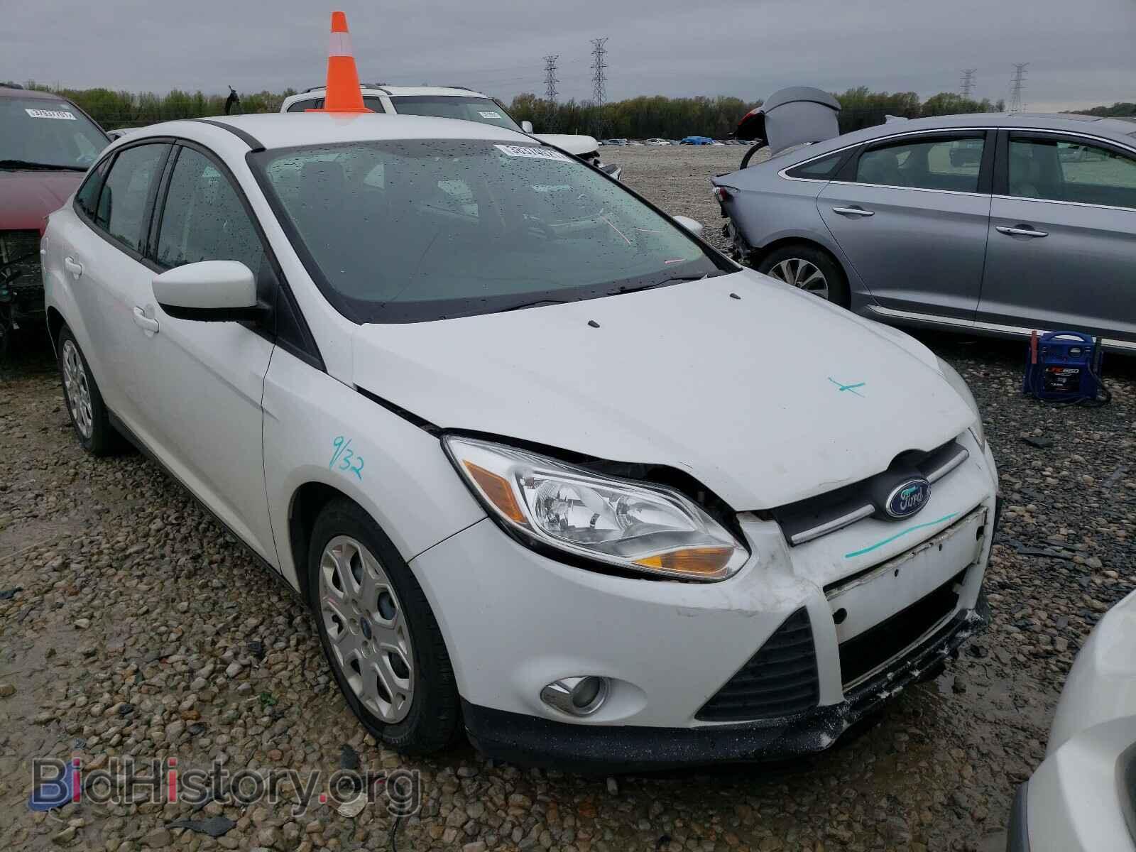 Photo 1FAHP3F2XCL303045 - FORD FOCUS 2012