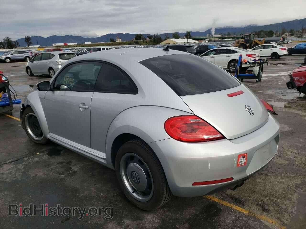 2012 VOLKSWAGEN BEETLE - VIN: 3VWJP7AT3CM601855 - Фото 2