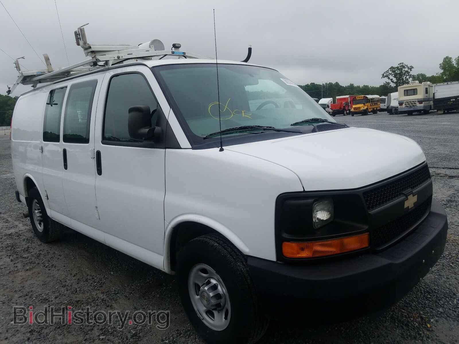Photo 1GCWGFCB3D1902146 - CHEVROLET EXPRESS 2013