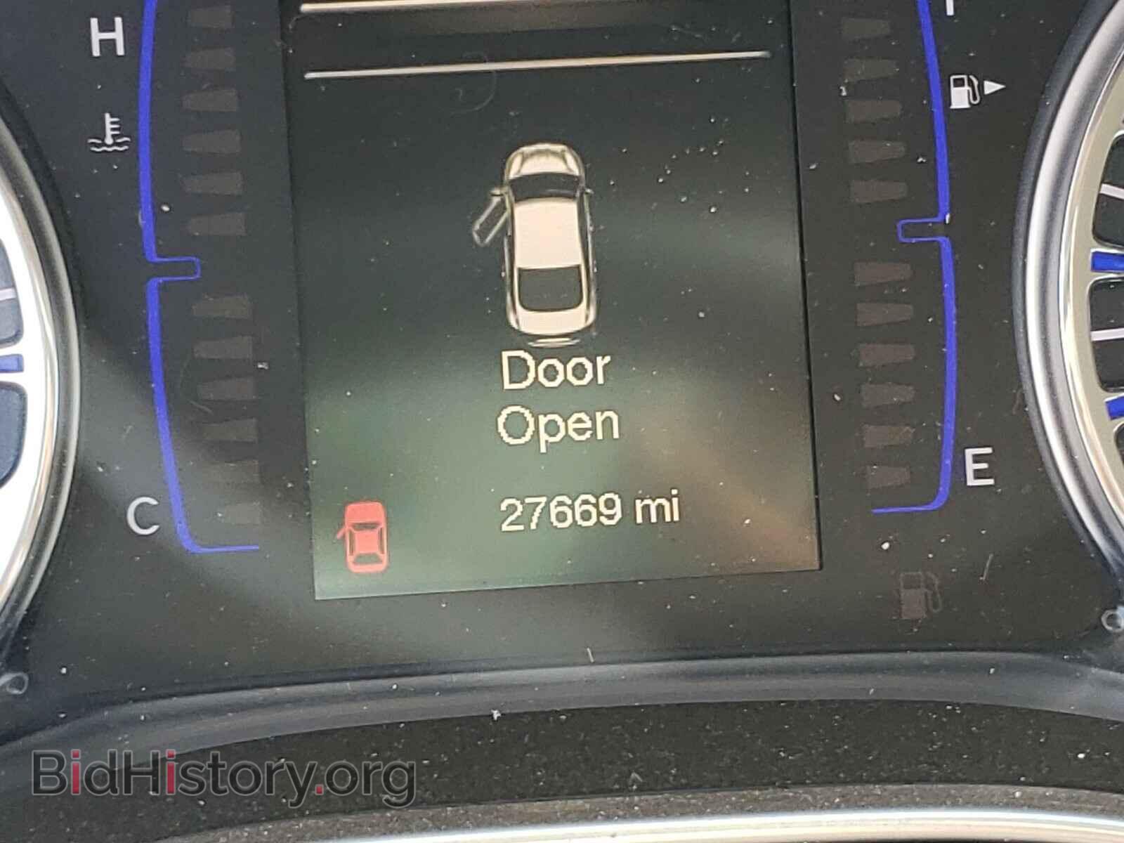 2017 CHRYSLER 200 - VIN: 1C3CCCFB6HN505784 - Фото 8