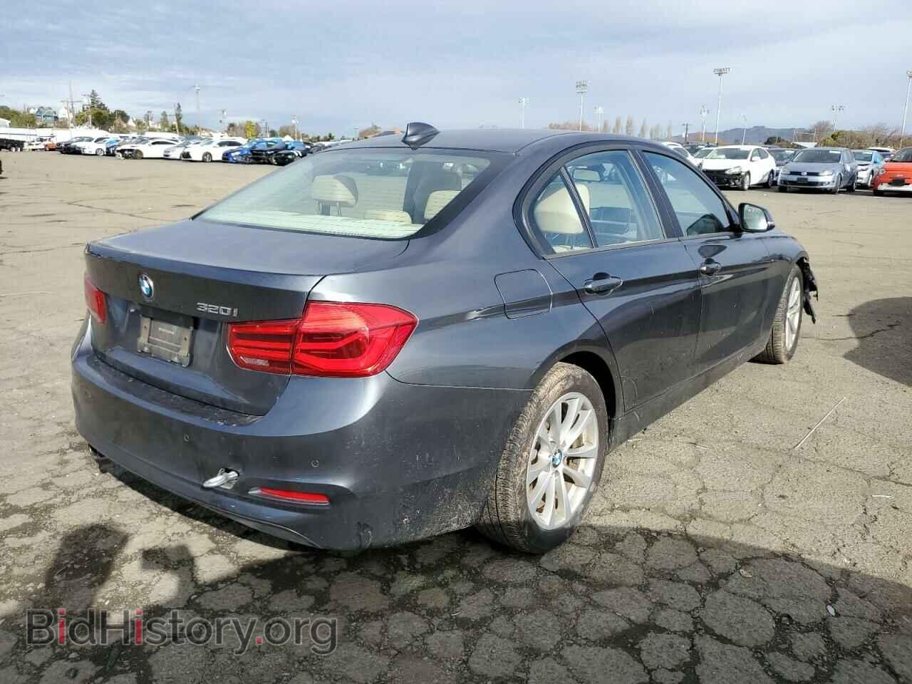 2016 BMW 3 SERIES - VIN: WBA8E1G51GNT36147 - Фото 3