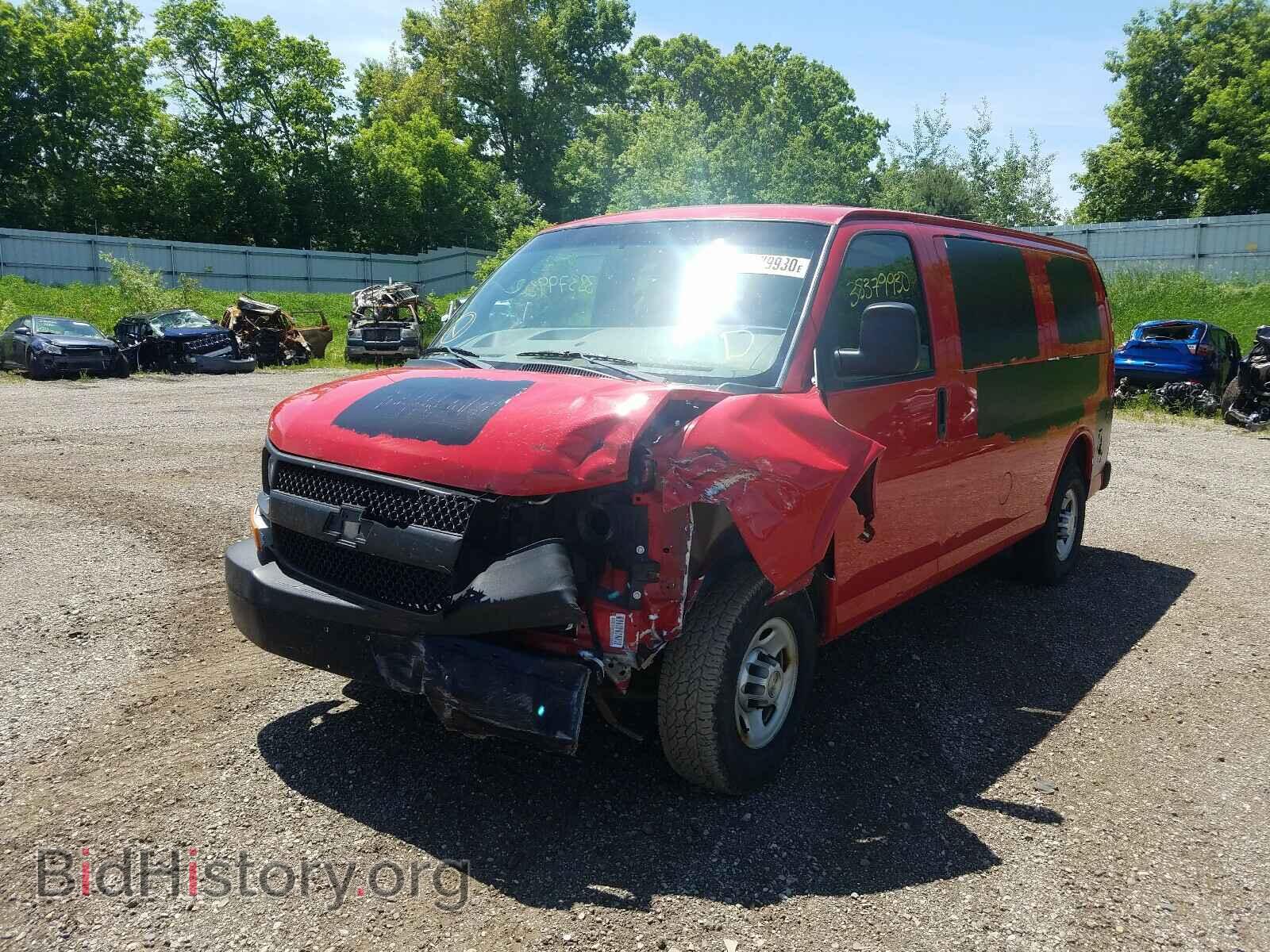 2011 CHEVROLET EXPRESS - VIN: 1GCWGFCA6B1137261 - Фото 2