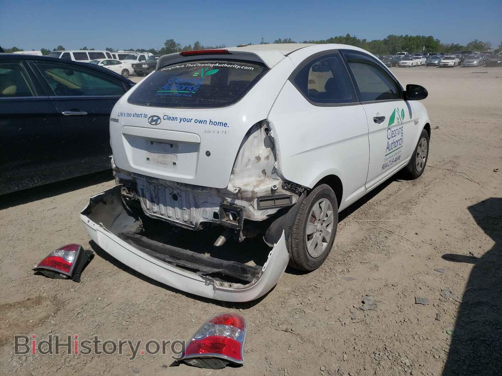 2008 HYUNDAI ACCENT - VIN: KMHCM36C98U076532 - Фото 4