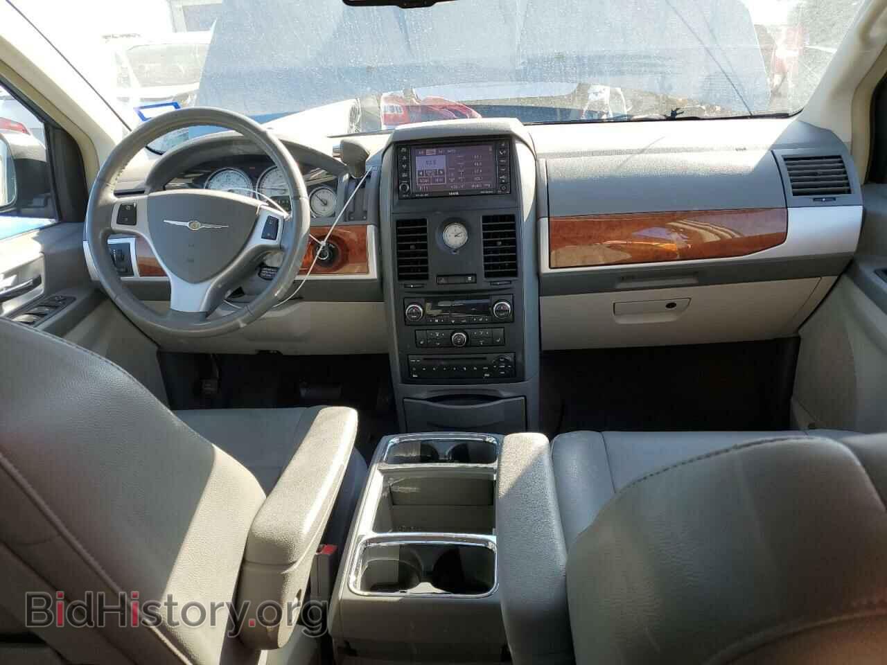 2008 CHRYSLER MINIVAN - VIN: 2A8HR54P88R815960 - Фото 8