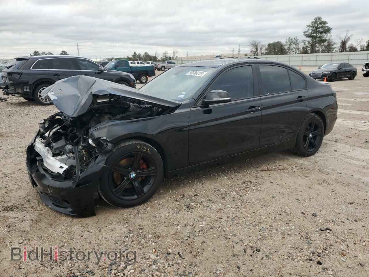 Photo WBA3A5C58DF351804 - BMW 3 SERIES 2013
