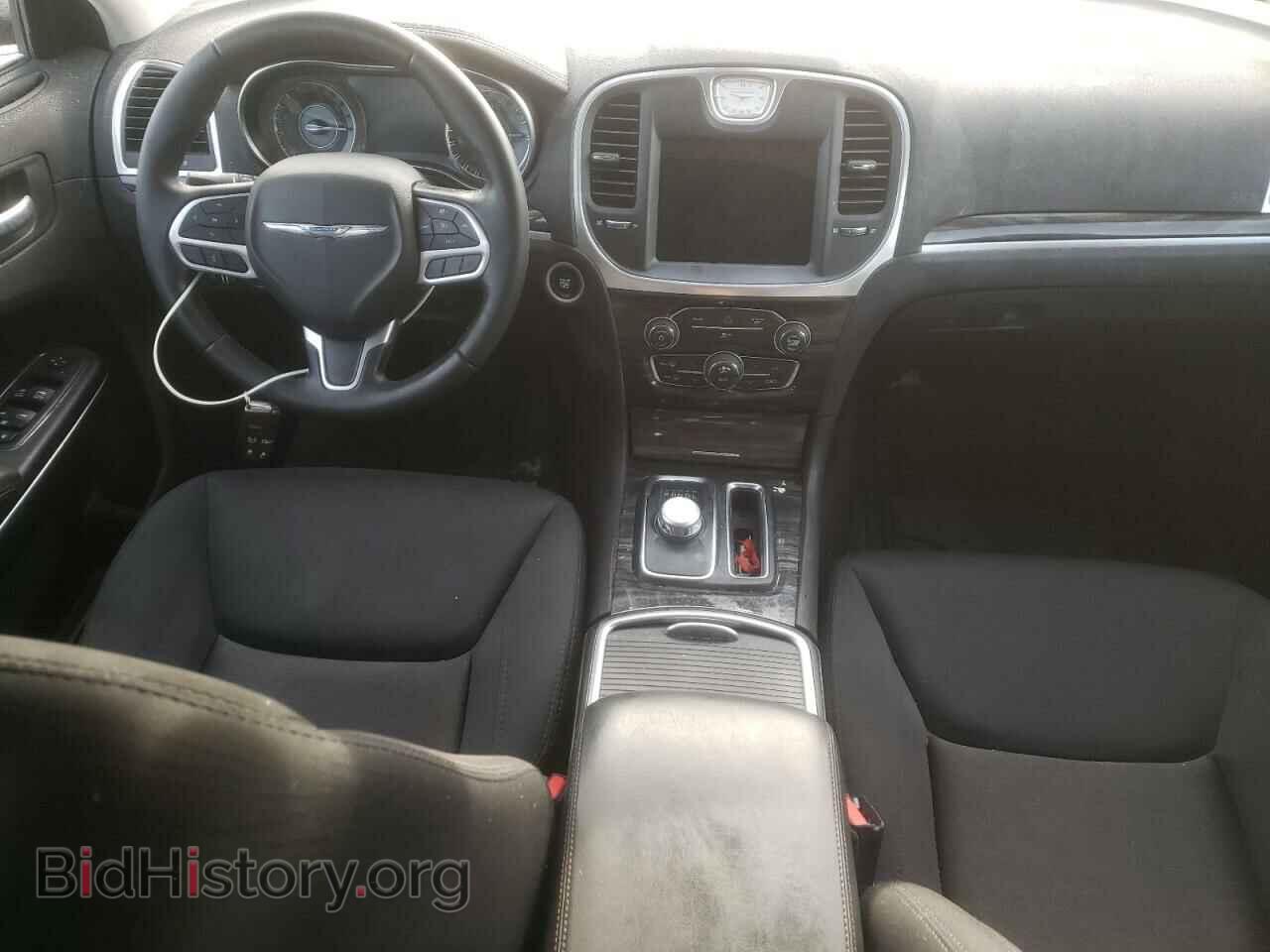 2018 CHRYSLER 300 - VIN: 2C3CCAAG9JH137574 - Фото 8