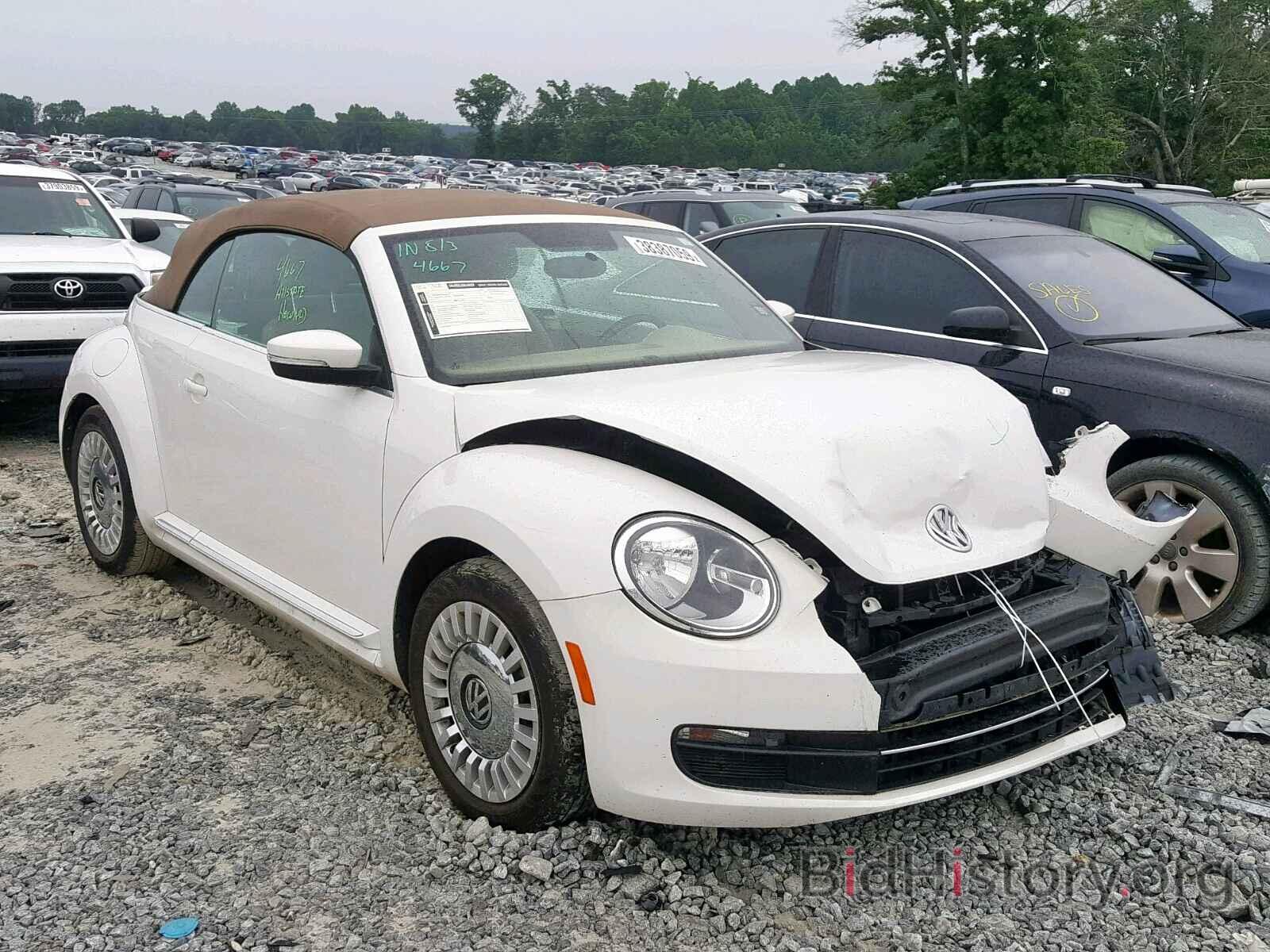 Photo 3VW5P7AT2DM818106 - VOLKSWAGEN BEETLE 2013