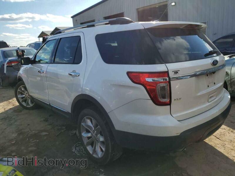 2011 Ford EXPLORER (VIN 1FMHK7D82BGA90618) — фото 2 из 13